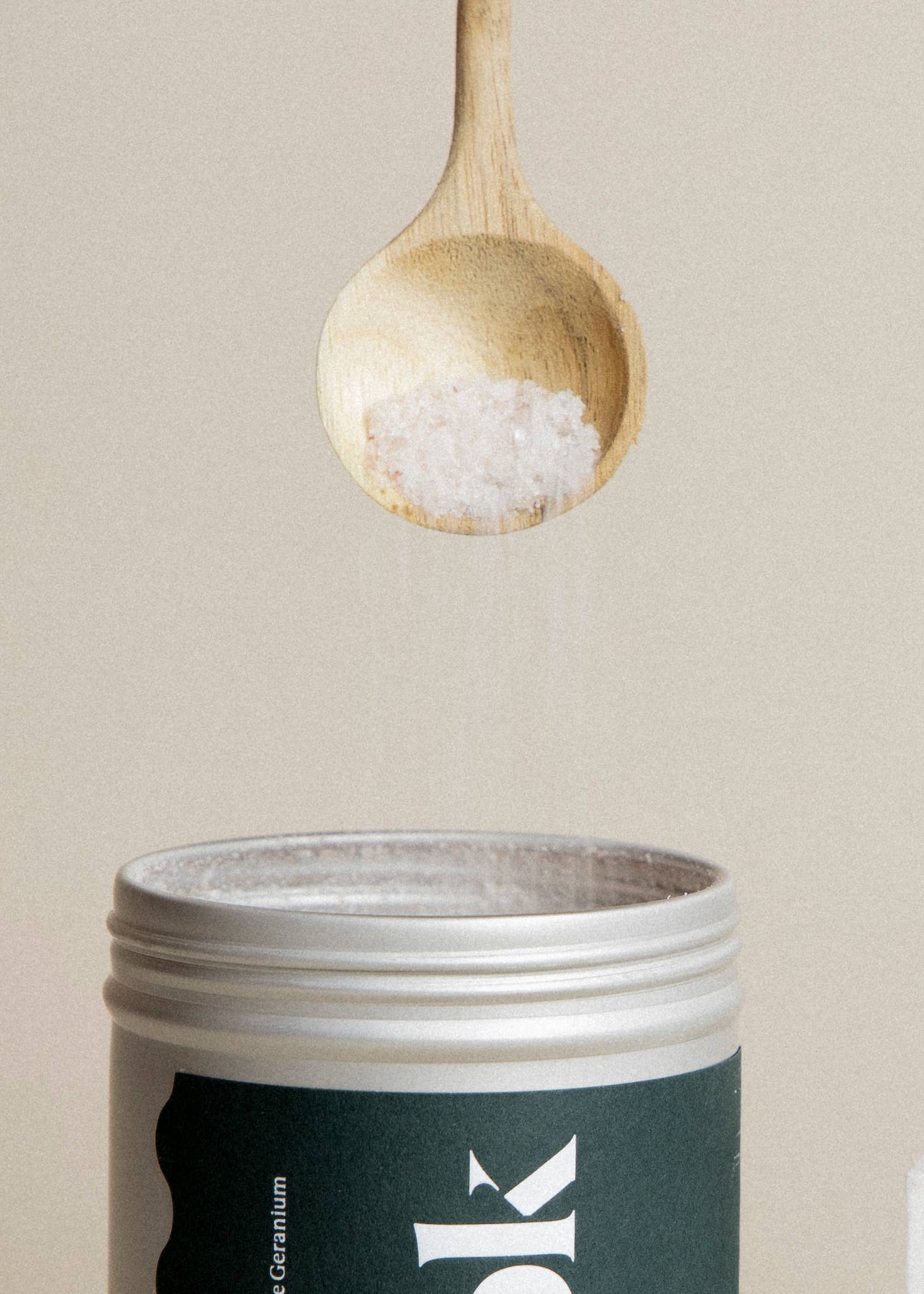Dook 200g Tin Bath Soak - Bergamot, Juniper & Rose Geranium - Lifestory