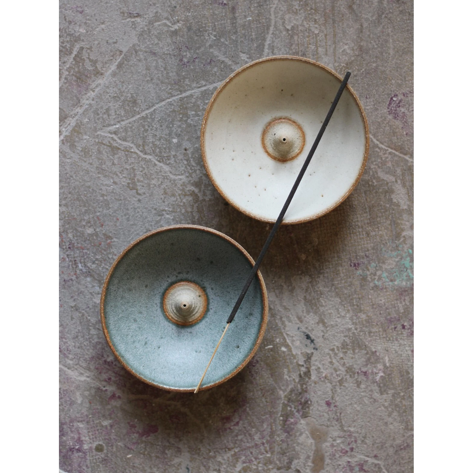 Aku Ceramics Incense stick holder in Haar and Ivory glazes with incense stick