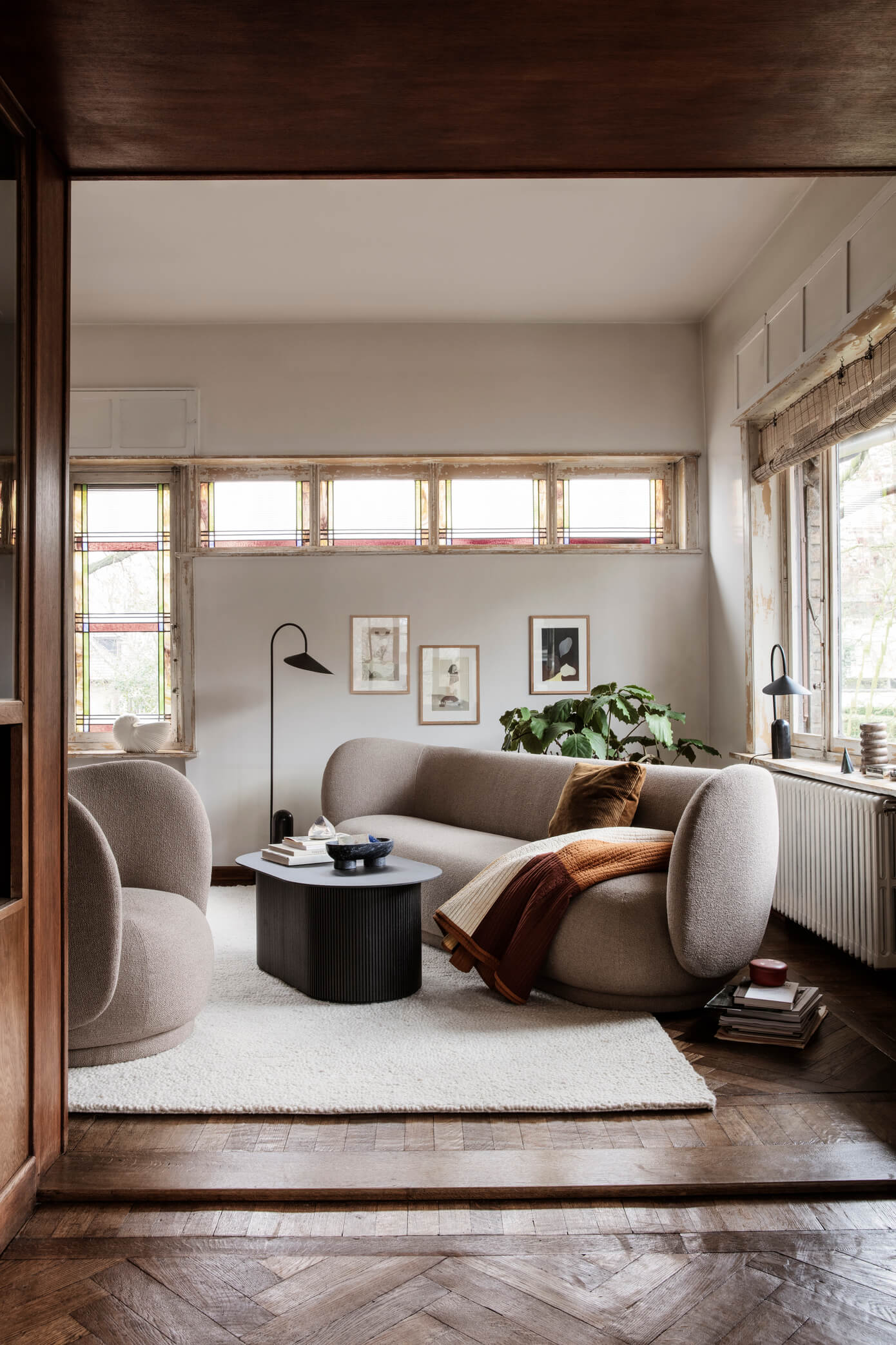 Arum Table Lamp | Black/Black Marble | by ferm Living - Lifestory