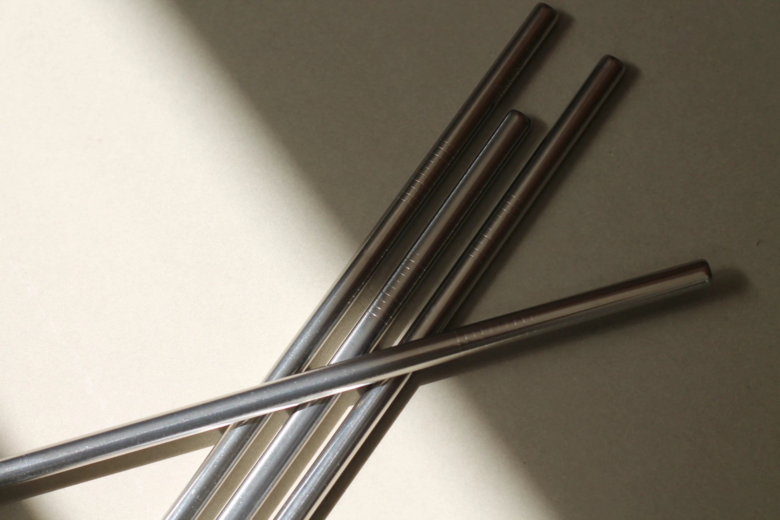 Aya&Ida Set of 4 Reusable Long Straight Steel Straws with Brush