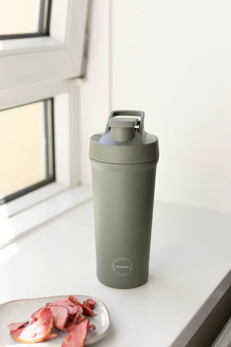 Aya & Ida 750ml Shaker Bottle | Various Colours - Lifestory