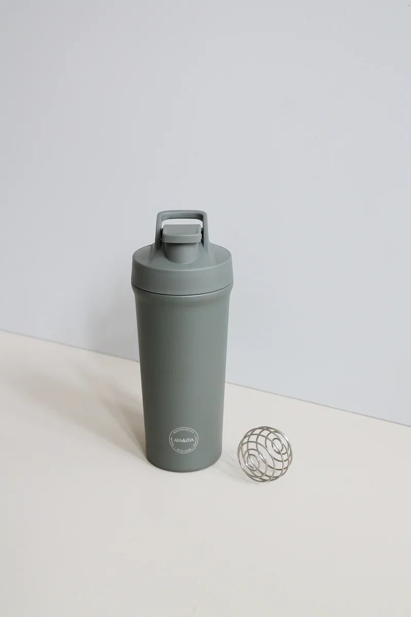 Aya & Ida 750ml Shaker Bottle | Various Colours - Lifestory