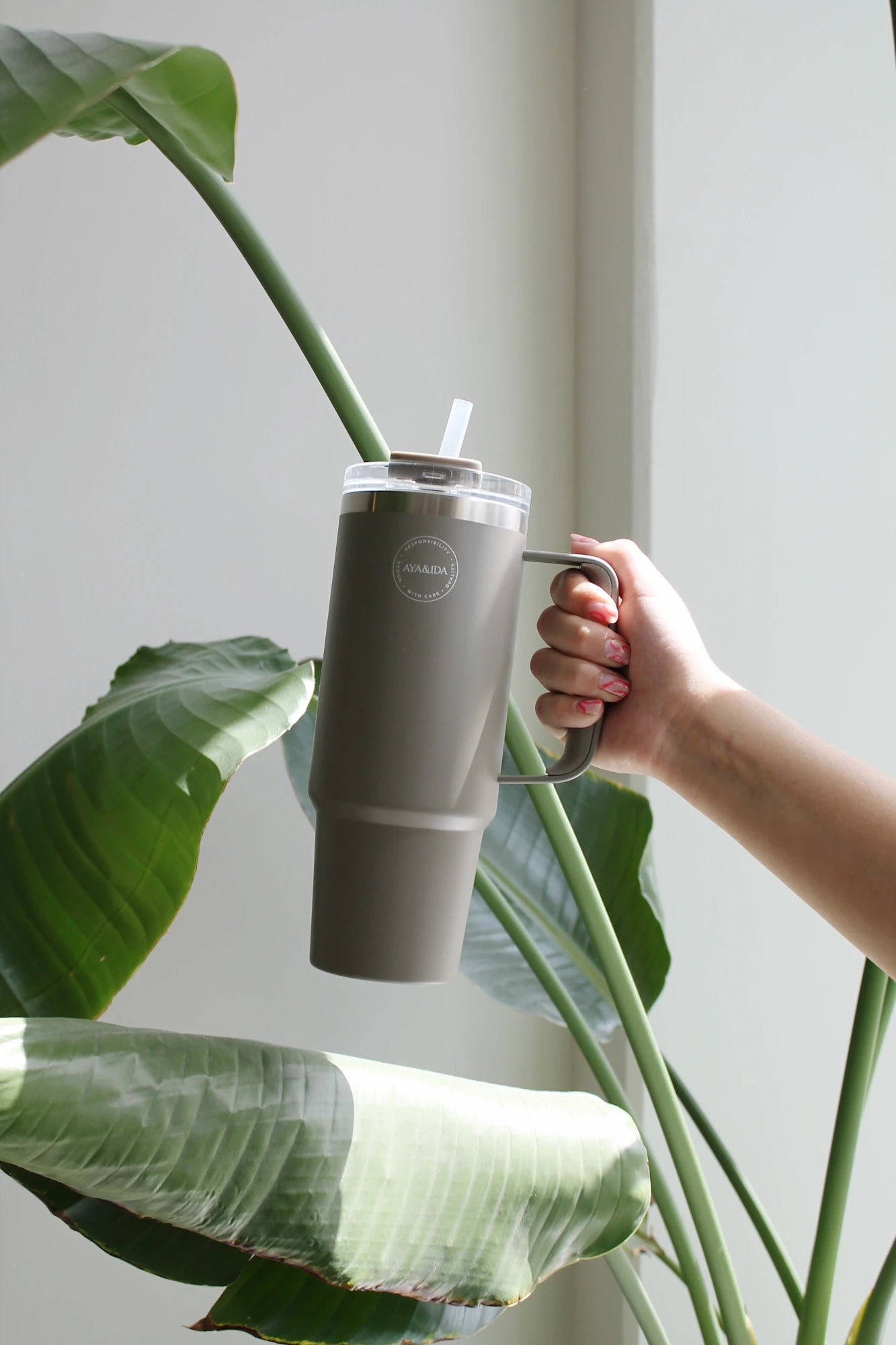 Aya & Ida 885ml Thermo Cup with Straw for Hot, Cold & Iced Drinks | Lifestory