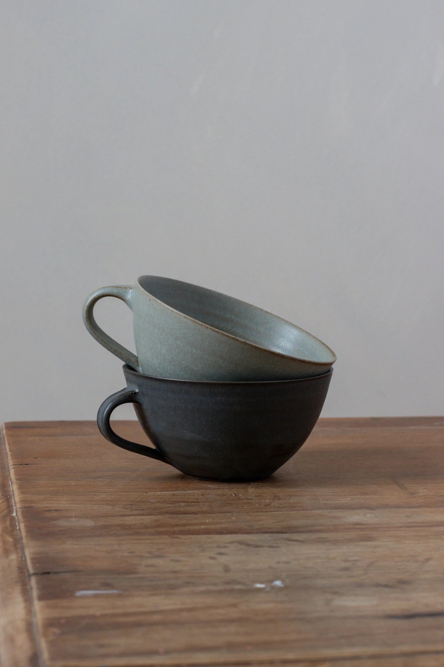 Curved Cup | Mist Blue | by Borja Moronta