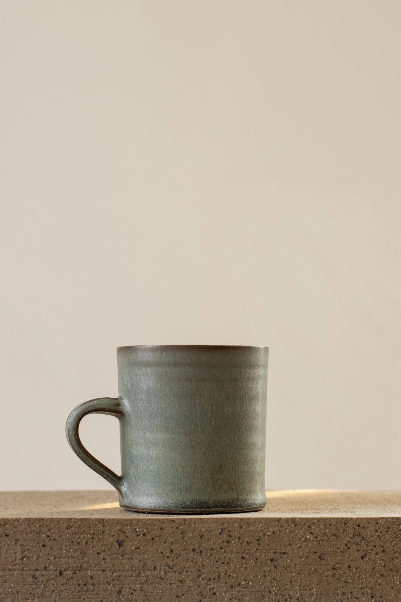 Cylindrical Cup | Moss Green | by Borja Moronta