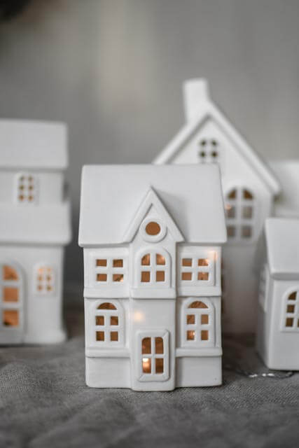 Ceramic House | Byn #1 | White | by Storefactory - Lifestory