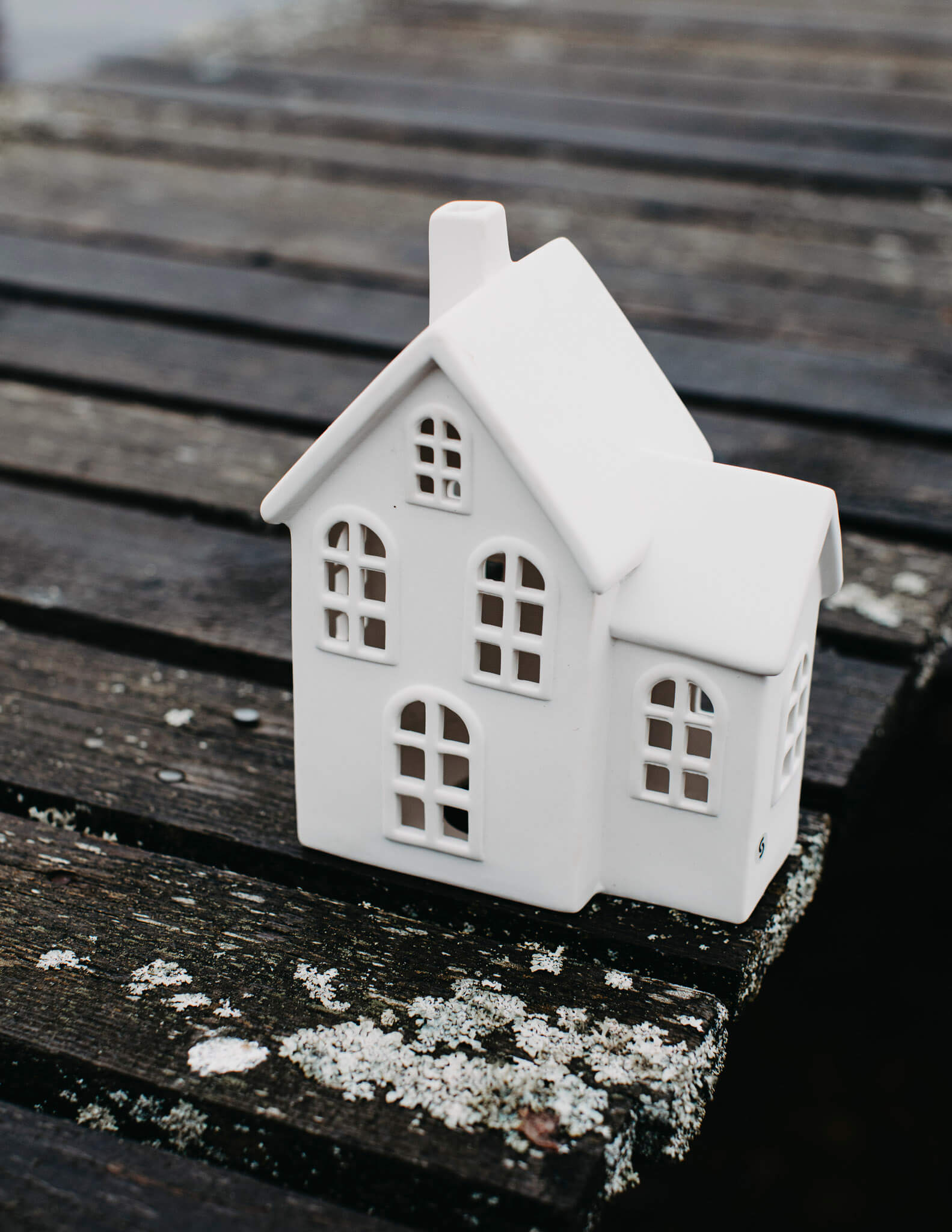 Ceramic House | Byn #4 | White | by Storefactory - Lifestory