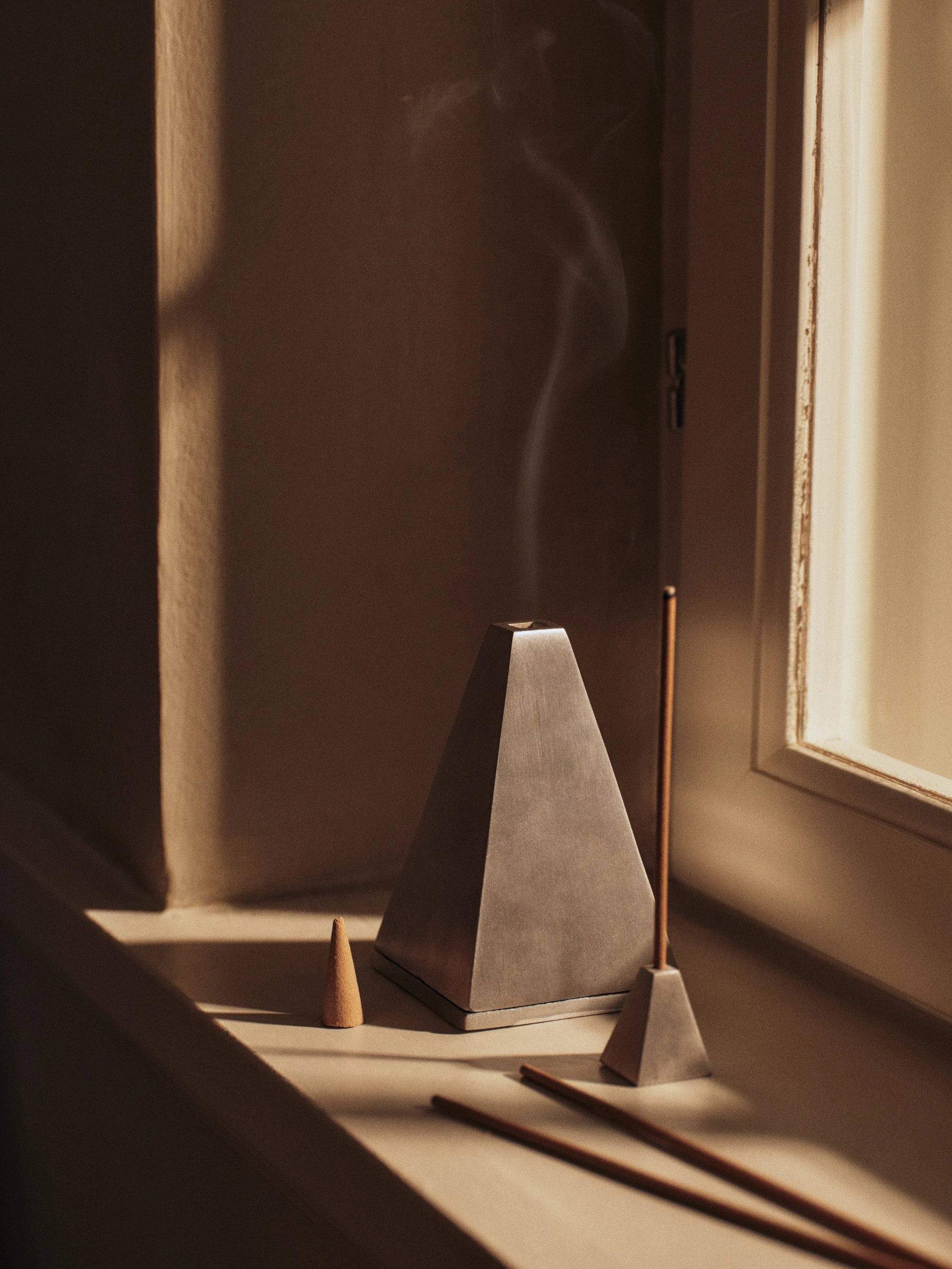 Ferm Living Pyra Incense Cone Holder & Sandalwood Cones - Lifestory