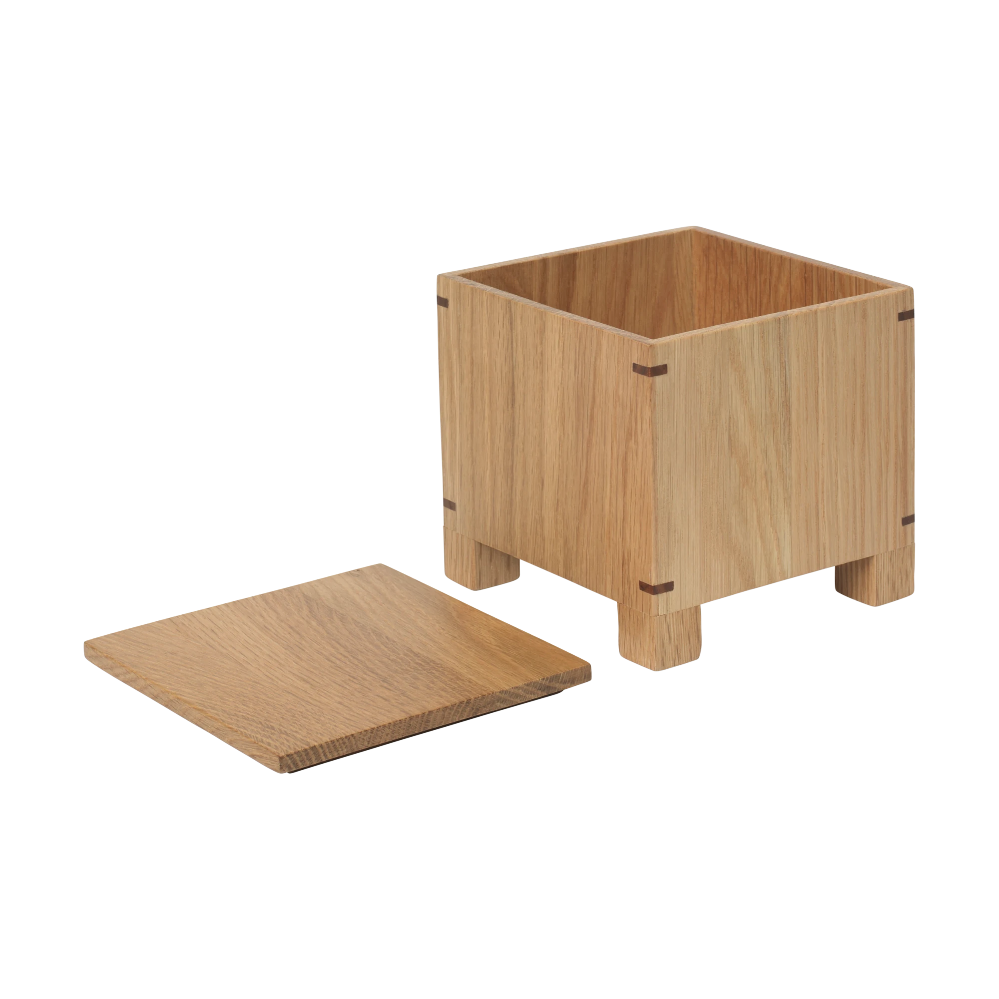 Ferm Living Bon Garlic Box in Natural Oak