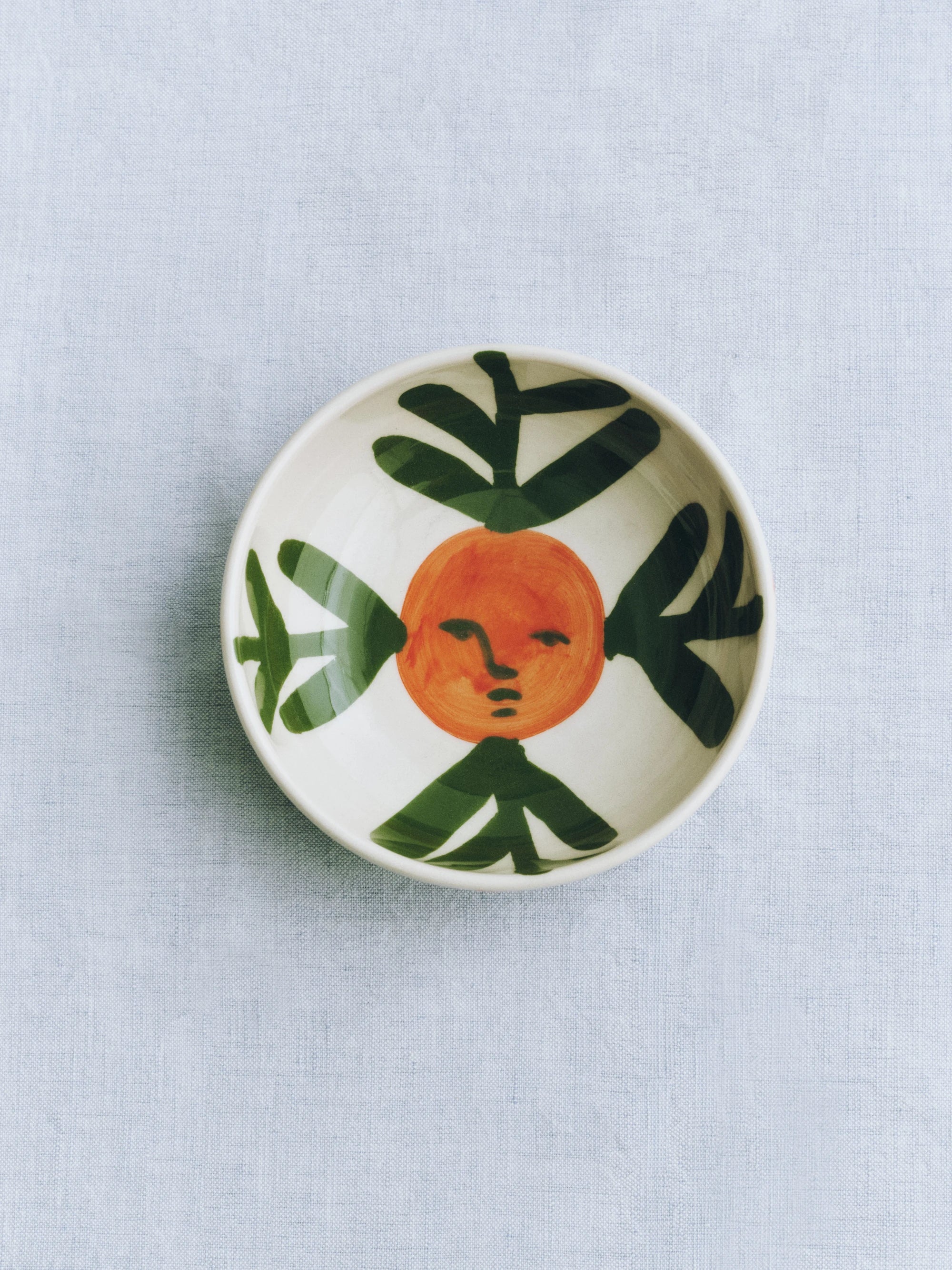 HAY x Emma Kohlmann - La Pittura Ø12cm Bowl in Pomelo Face Vine up close