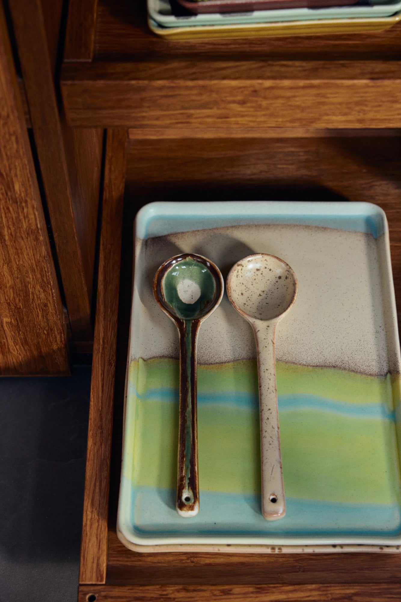 HKLIVING Set of 2 Ceramic Serving Spoons in Various Colourways - Lifestory