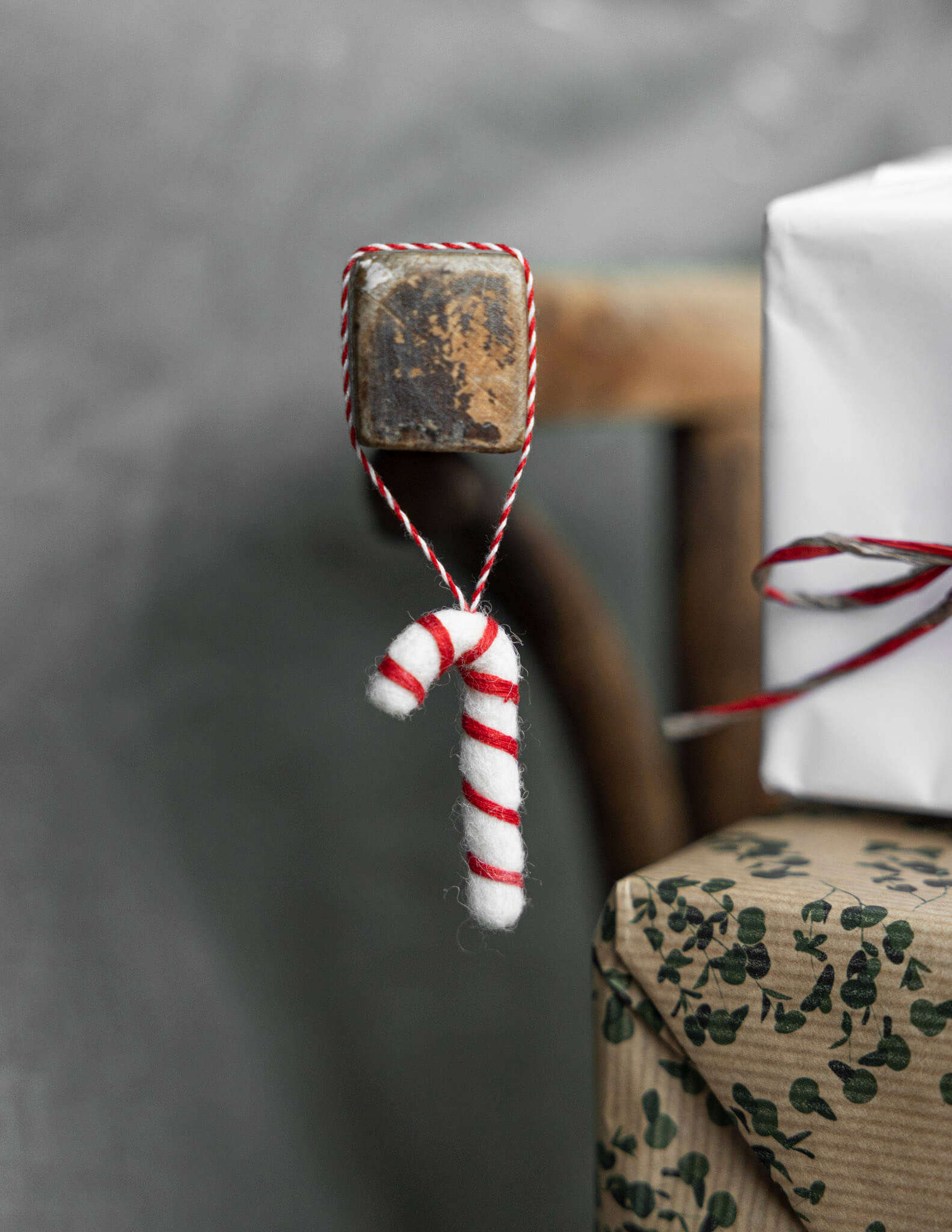 Kroksta Decoration | White | Fairtrade Wool | by Storefactory - Lifestory