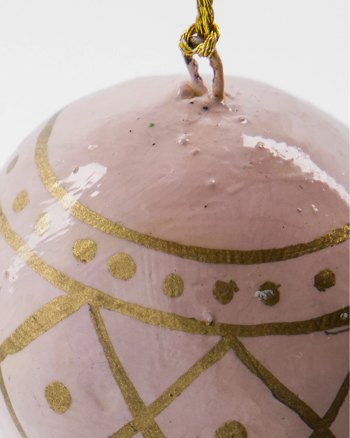 House Doctor Set of 4 'Mach' Paper Mache Hanging Ornaments - pink up close