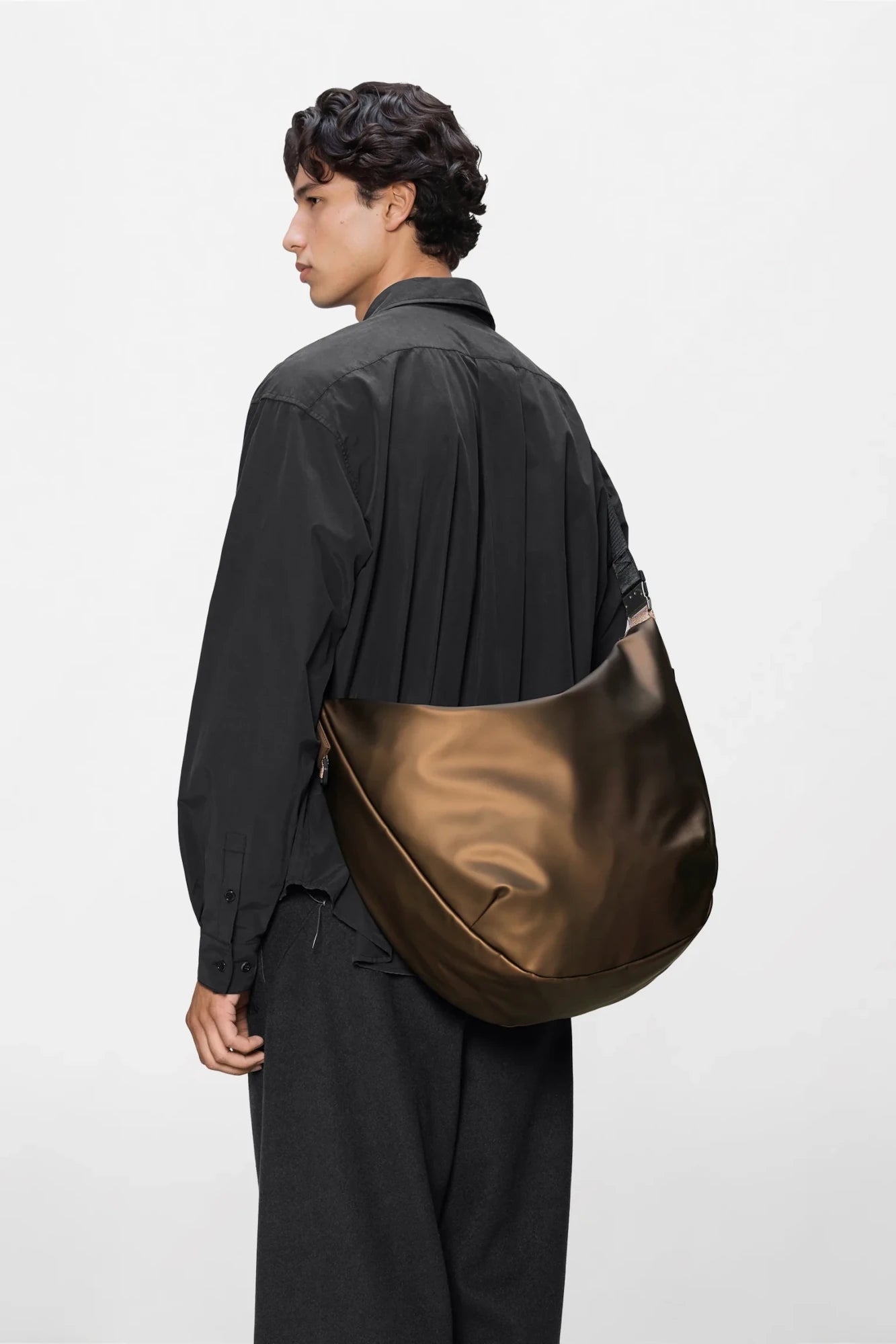Rains Valera Shoulder Bag - Large | Waterproof