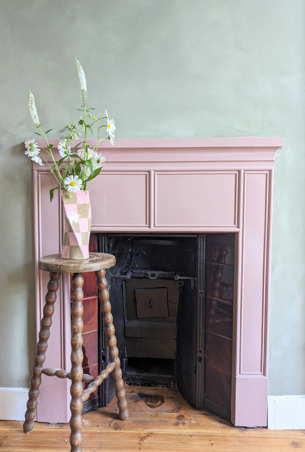 Rosie Gore Check Twist Vase in Various Colours - Lifestory