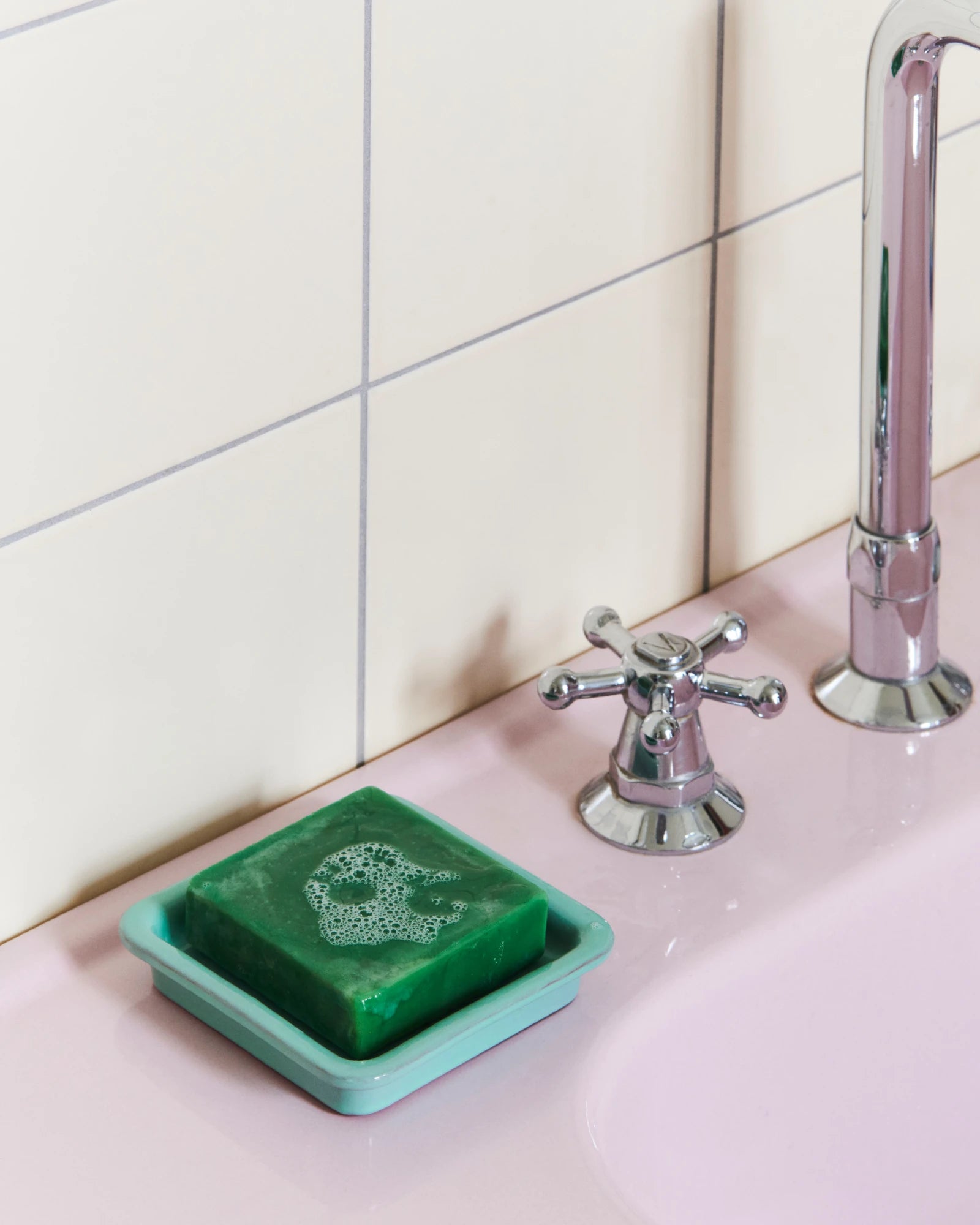 Soap Dish in light green and soap by HAY on a bath | Lifestory