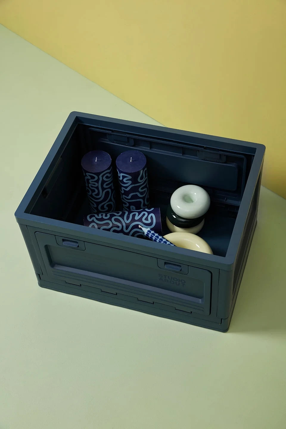 Studio About Pillar Candle in dark blue and light blue