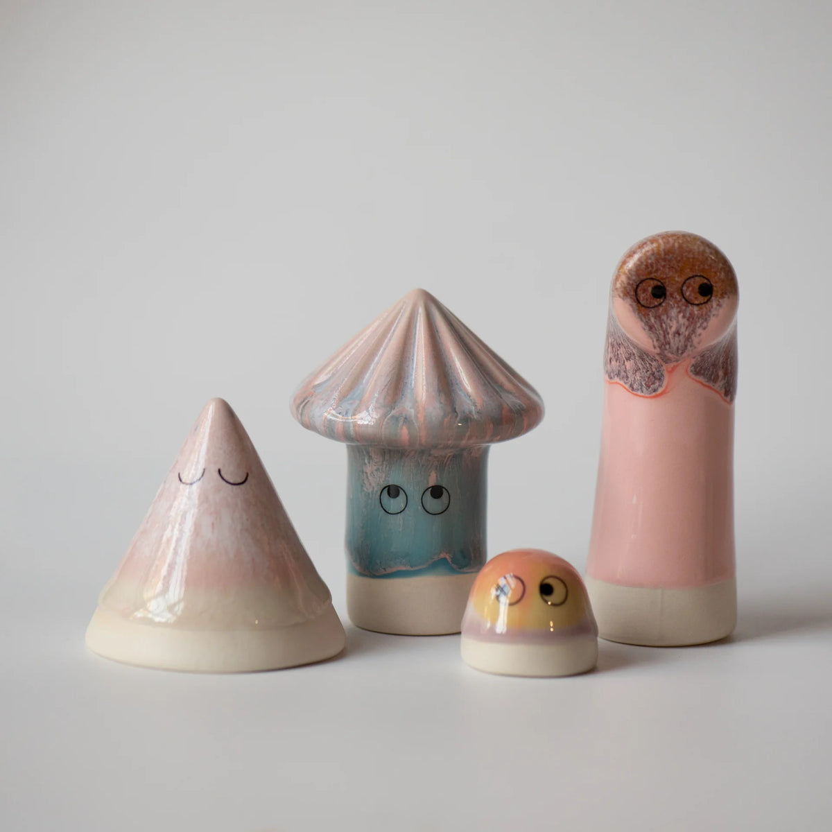 Familia Figurine, Sabu | Levi in Pink Glaze | by Studio Arhoj