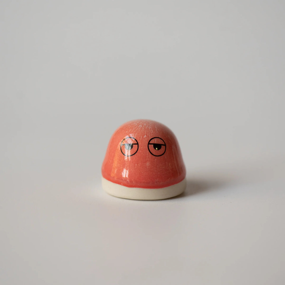 Studio Arhoj Familia Figurine | Dot | Mila in Red Glaze