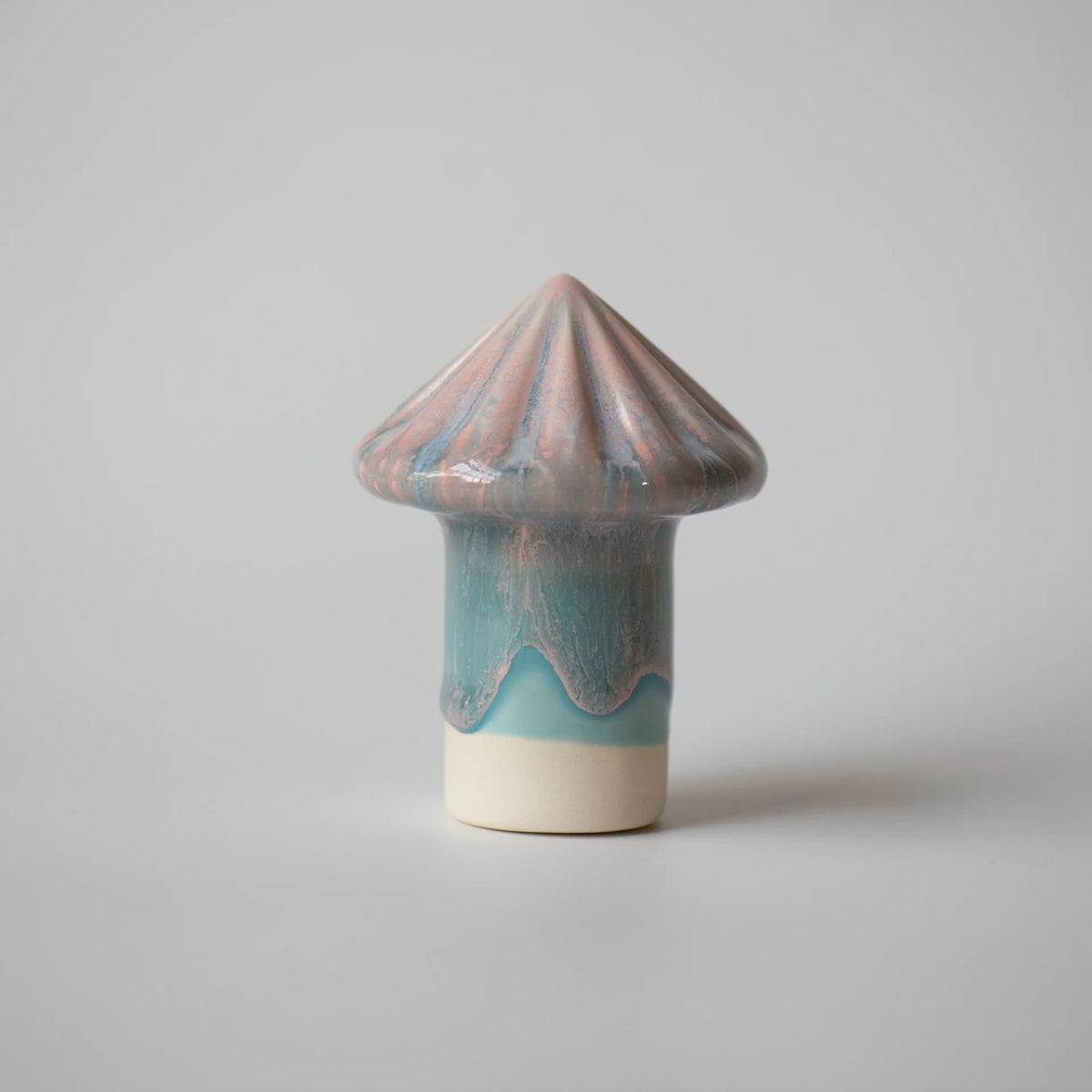 Studio Arhoj Familia Figurine, Osu | Ria in Blue & Pink