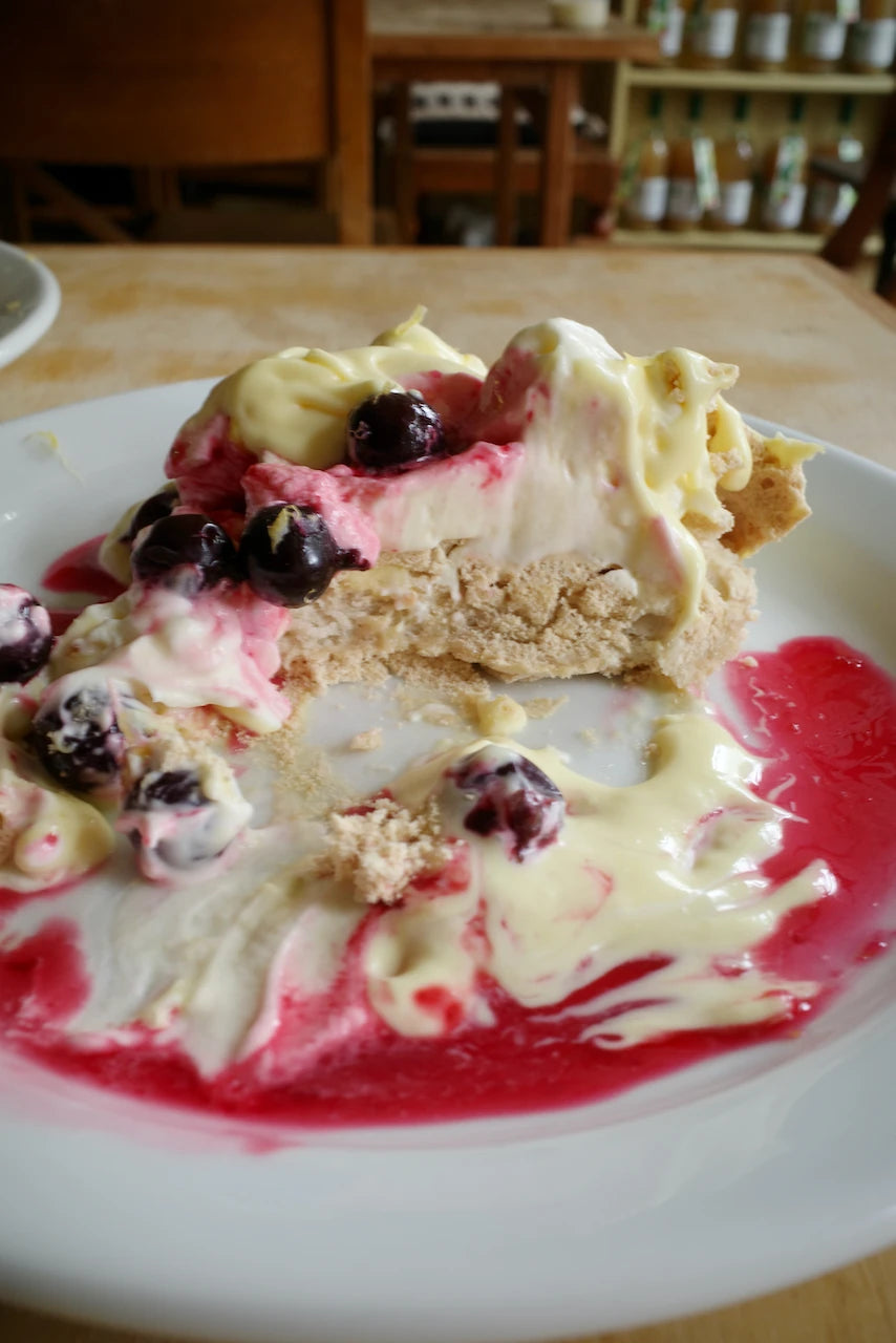 Weekend Recipes by Jess Elliott Dennison blackcurrant pavlova recipe