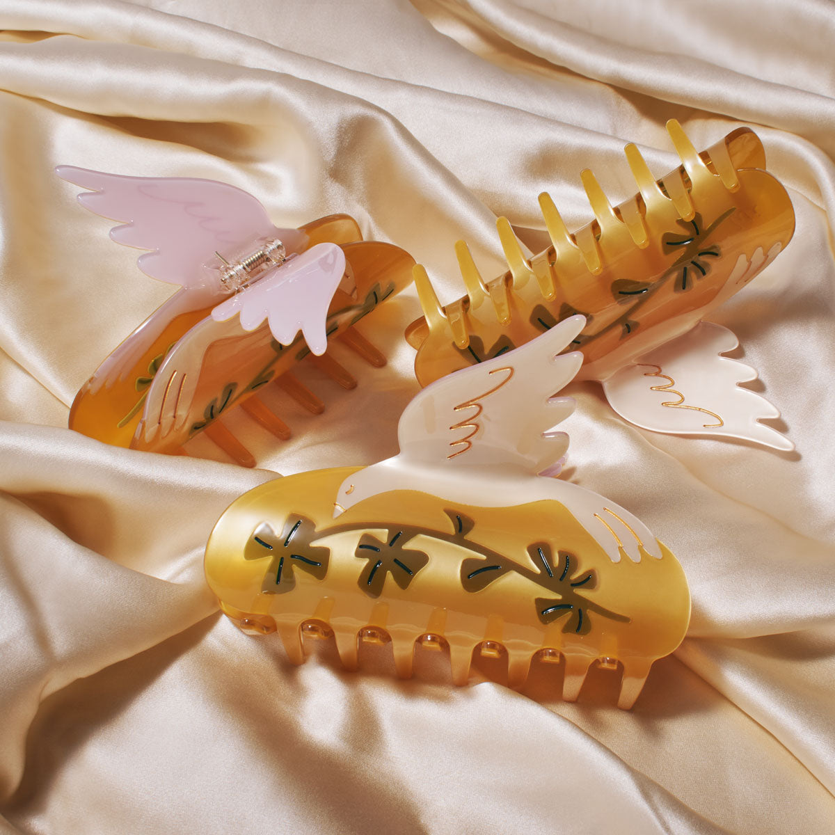 Winona Irene Lucky Dove XL Hair Claw