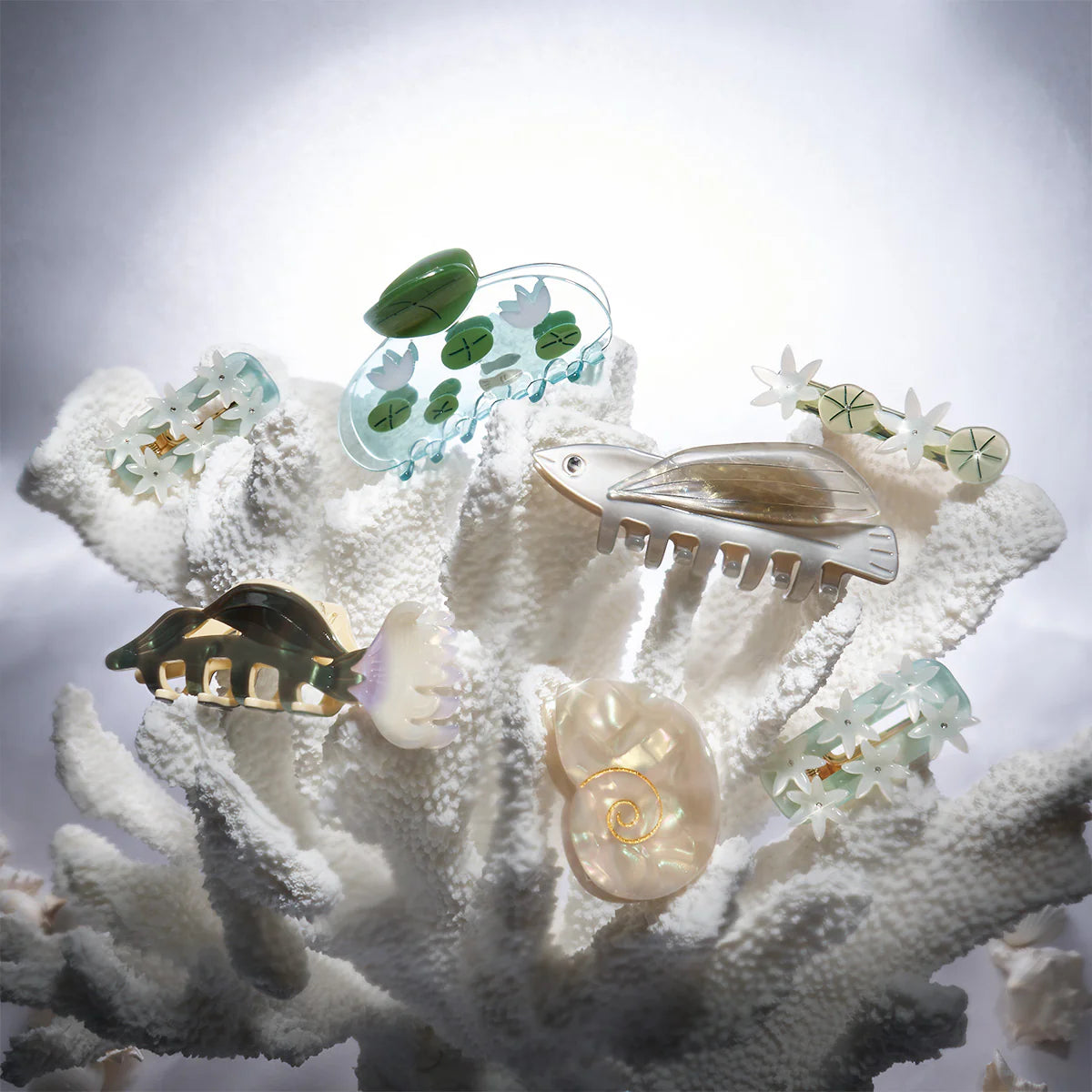 Winona Irene Nymphaea Water Lily Alligator Hair Clip