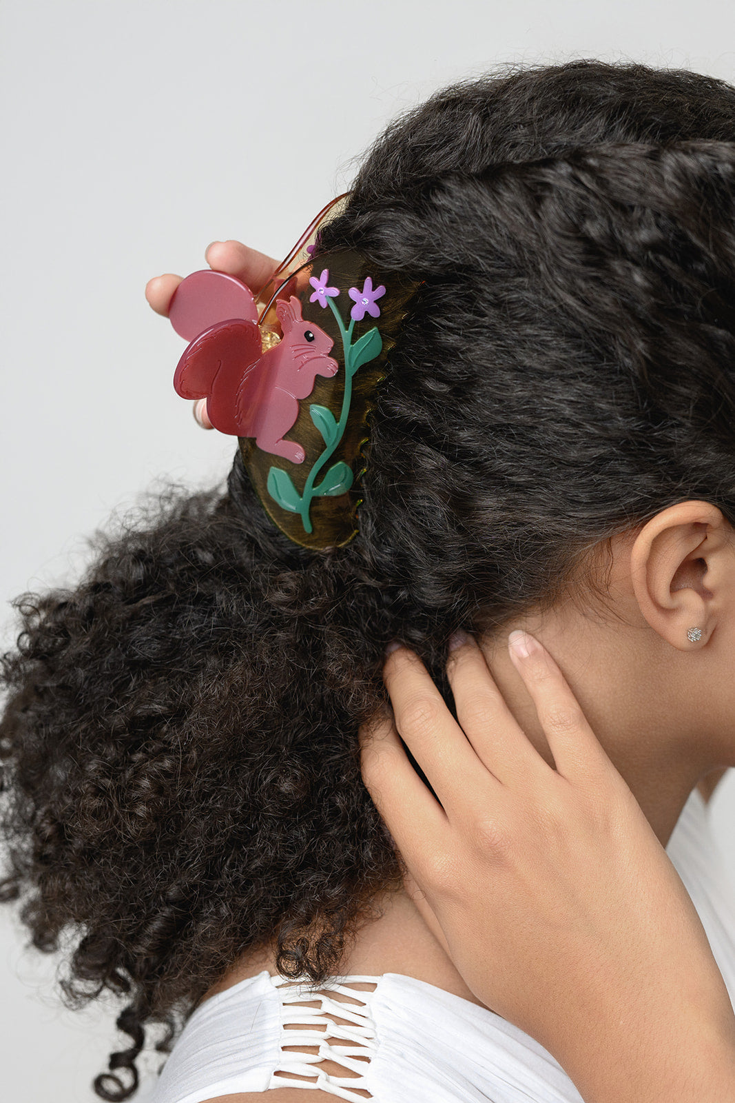 Winona Irene Red Squirrel & Wild Violet Hair Claw