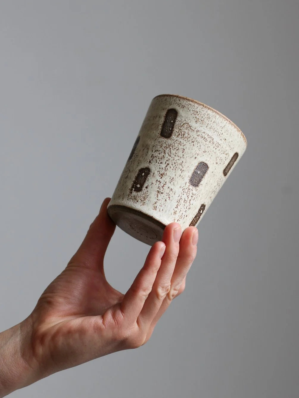 Patterned Beaker Mug in Dashes | Hand Thrown | by Aku Ceramics