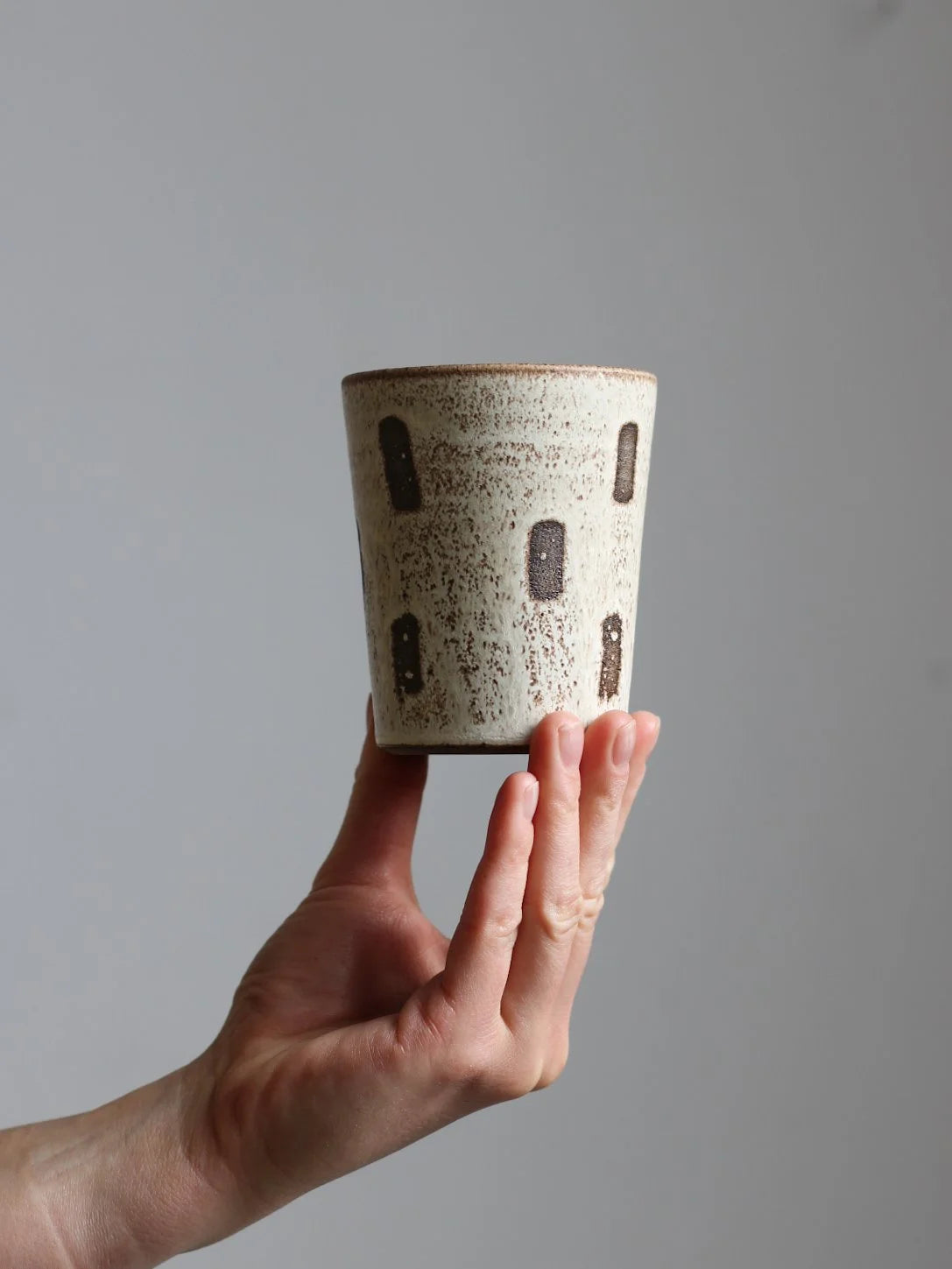 Patterned Beaker Mug in Dashes | Hand Thrown | by Aku Ceramics