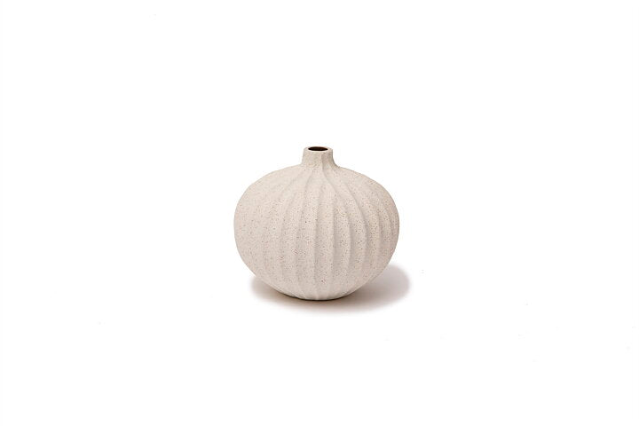 Bari Vase | Small | Sand White Light Deep Line | by Lindform - Lifestory