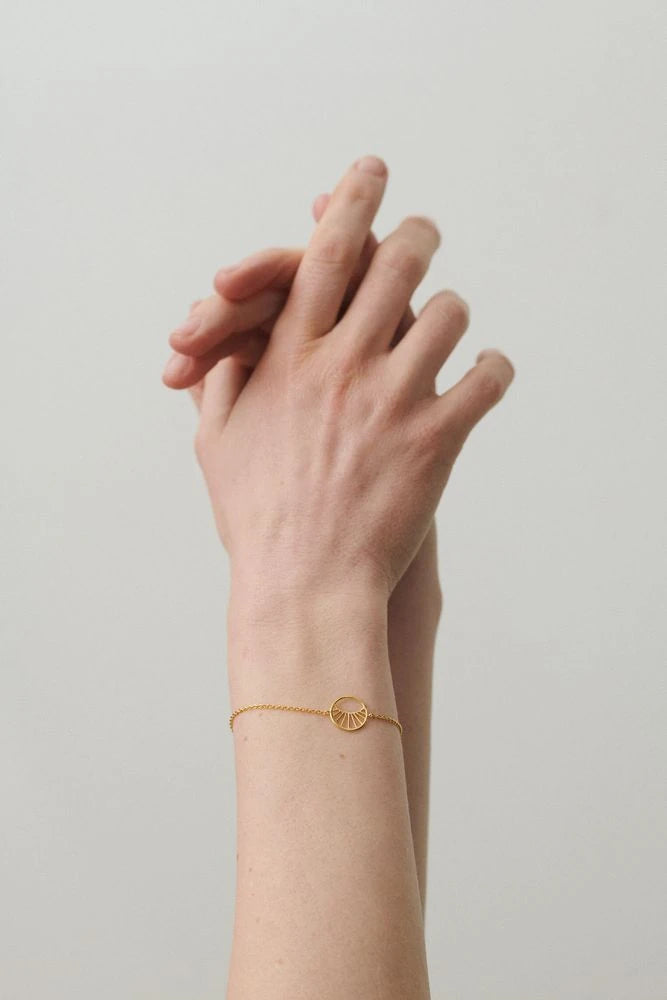 Daylight Bracelet in Gold-Plated Silver by Pernille Corydon | Lifestory