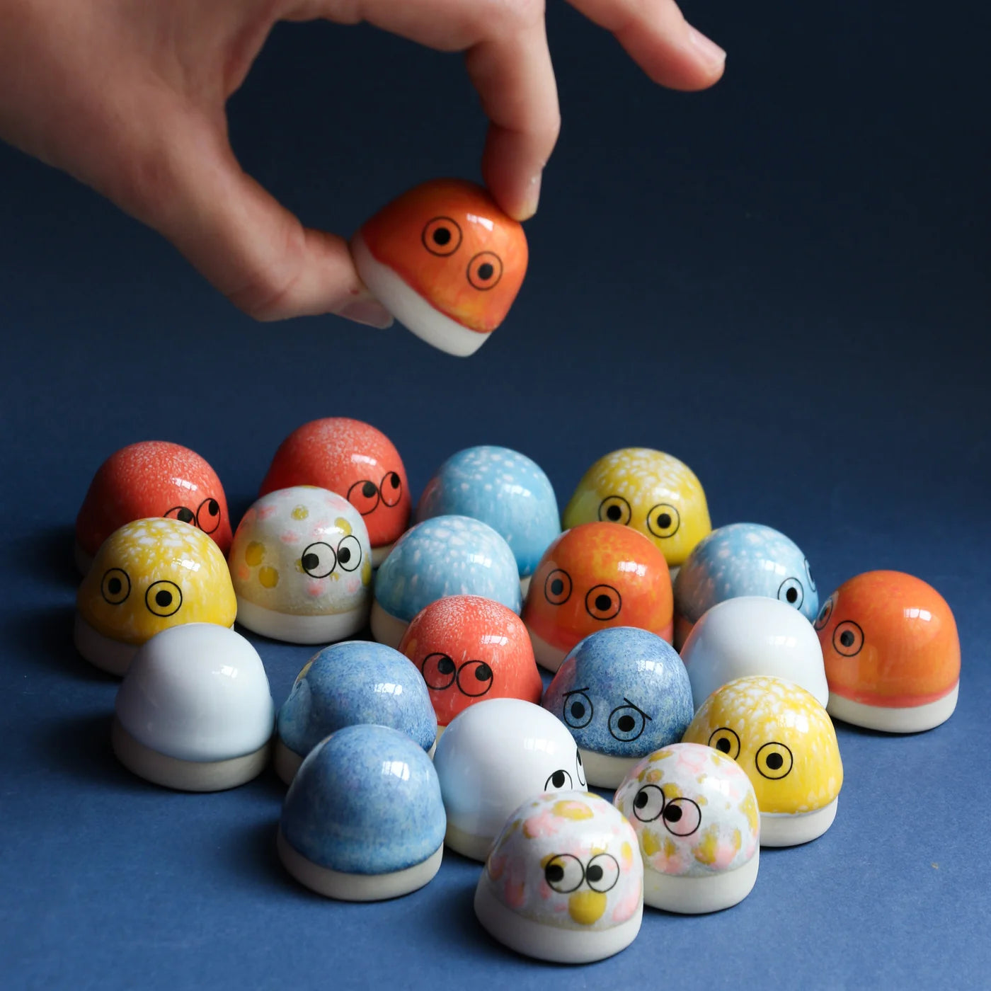 Studio Arhoj Familia Figurine | Dot | Madison