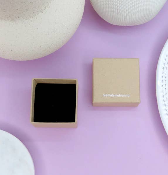 Niemalsmehrohne Flower Hoop Earrings in Acrylic - Lifestory