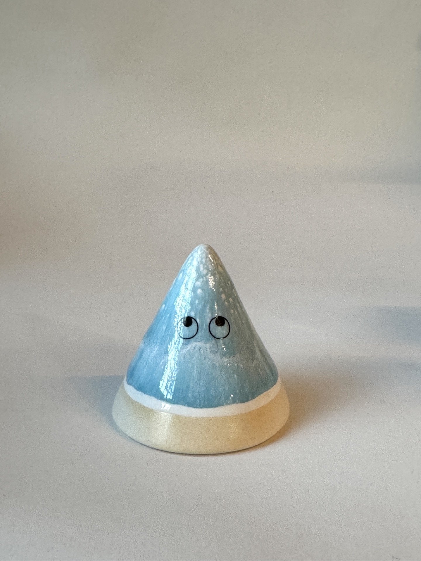 Familia Figurine, Fuji | Ania | by Studio Arhoj