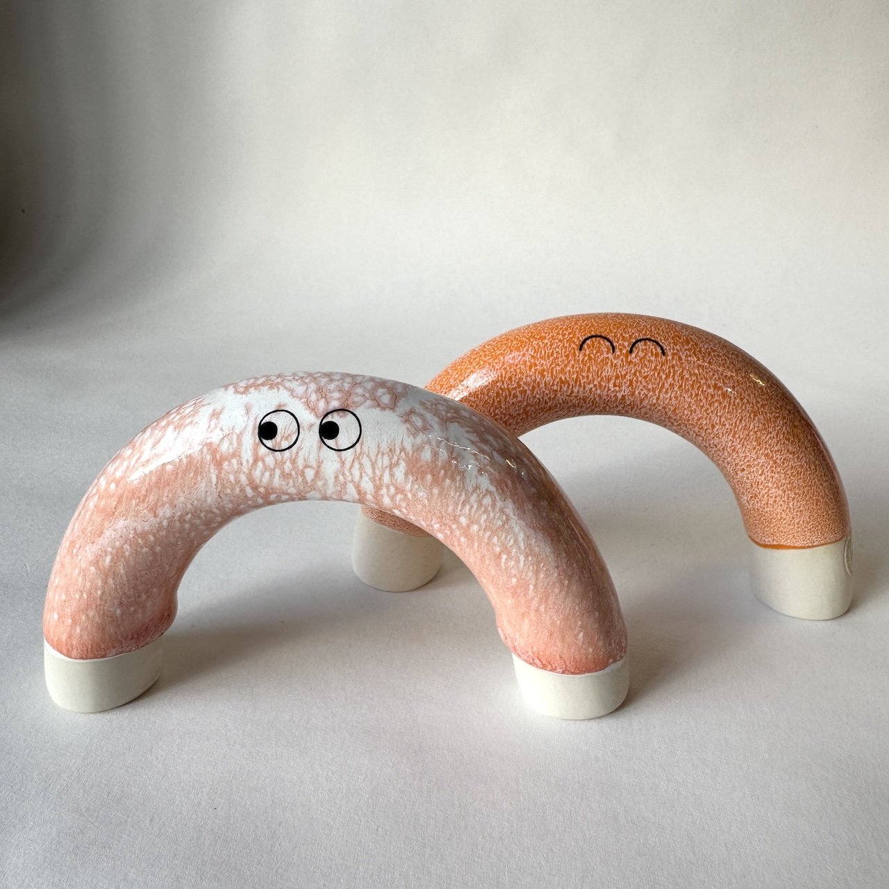 Familia Figurine | Niji | Frankie | by Studio Arhoj