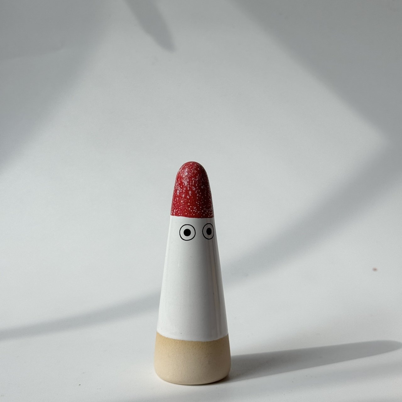 Studio Arhoj Ghost | Elowen | Red And White Glaze