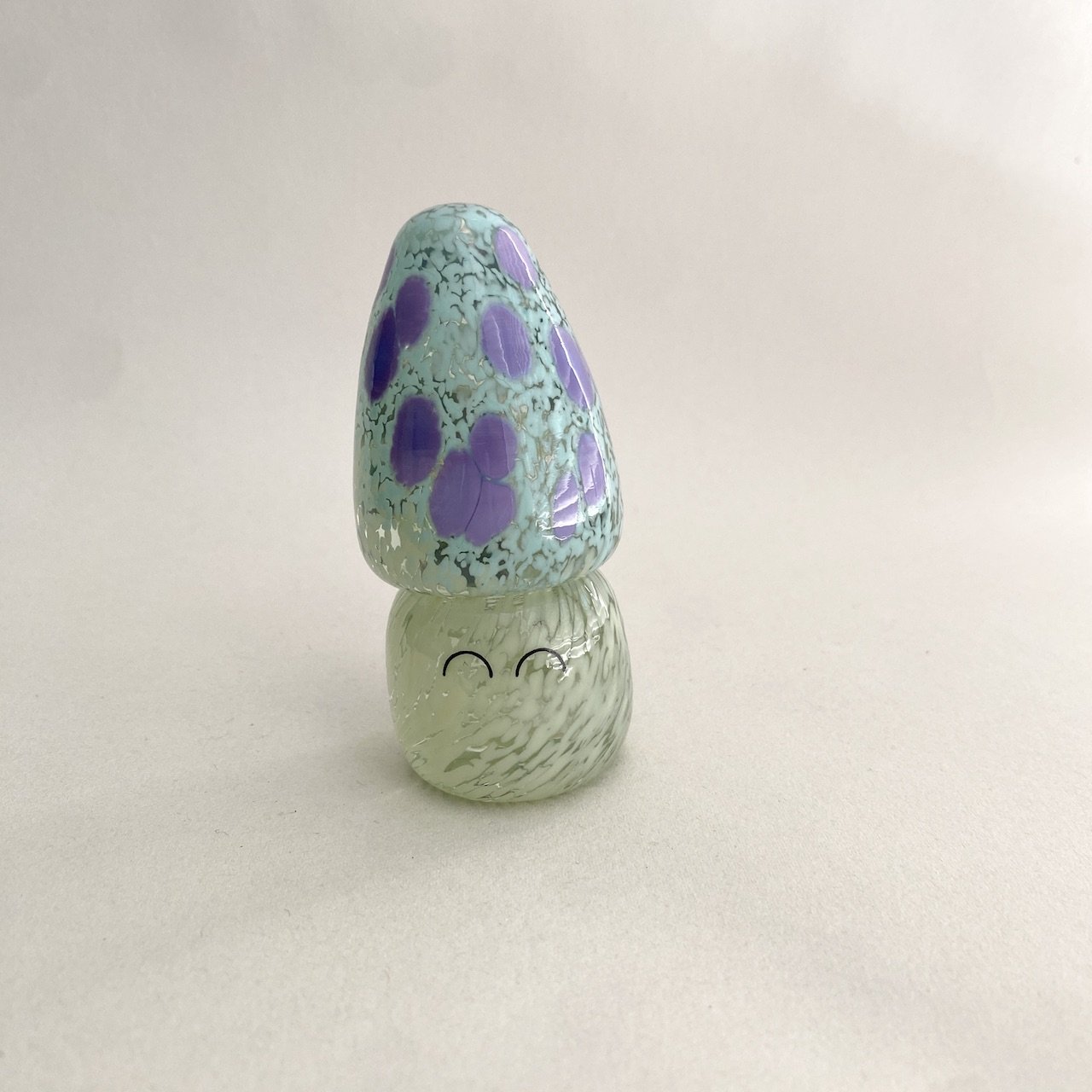Studio Arhoj Crystal Blob | Lilac Schroom | Handblown Glass
