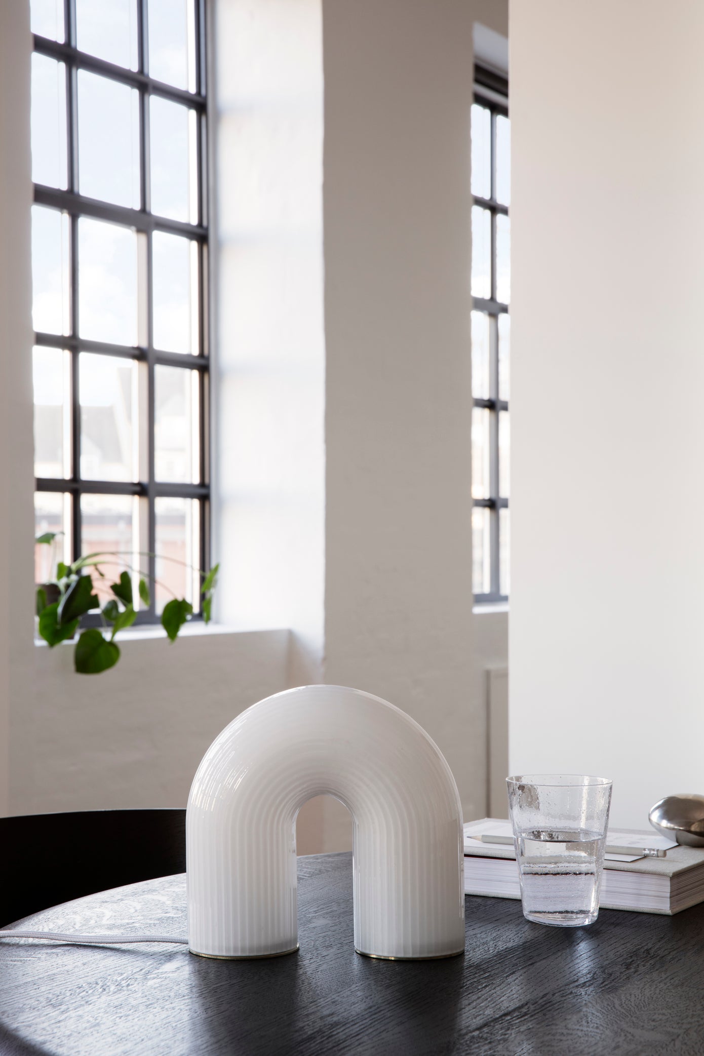 Vuelta arch lamp | White | Reeded Glass - Lifestory - ferm LIVING