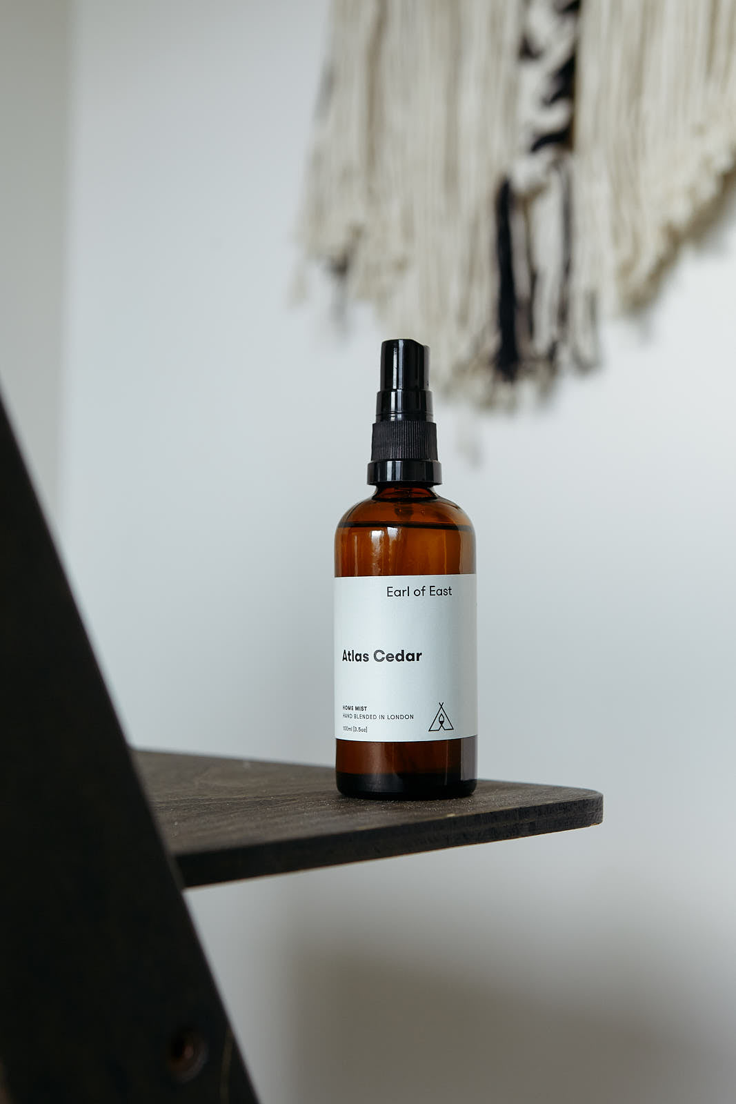 Atlas Cedar | Room Mist | Cedar wood, olive leaf and white musk - Lifestory - Earl of East