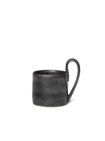 Flow Mug | Black | Ceramic | by ferm Living - Lifestory - ferm Living