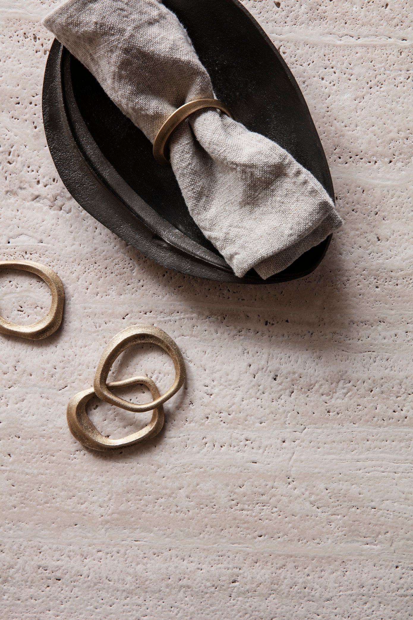 Flow Napkin Rings | Set of 4 | Brass | by ferm Living - Lifestory