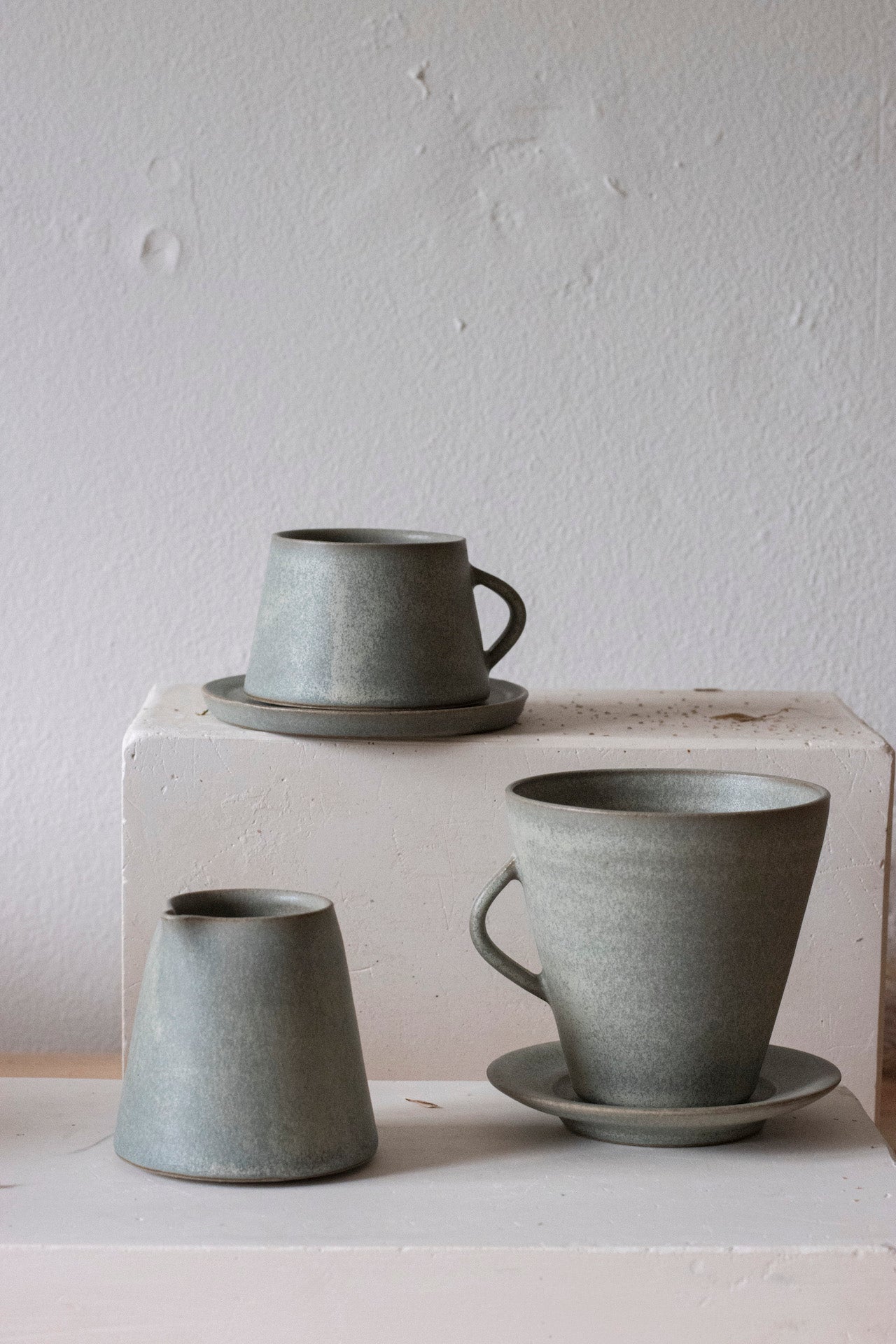 Tapered Cup & Saucer | Moss Green | Borja Moronta - Lifestory - Borja Moronta