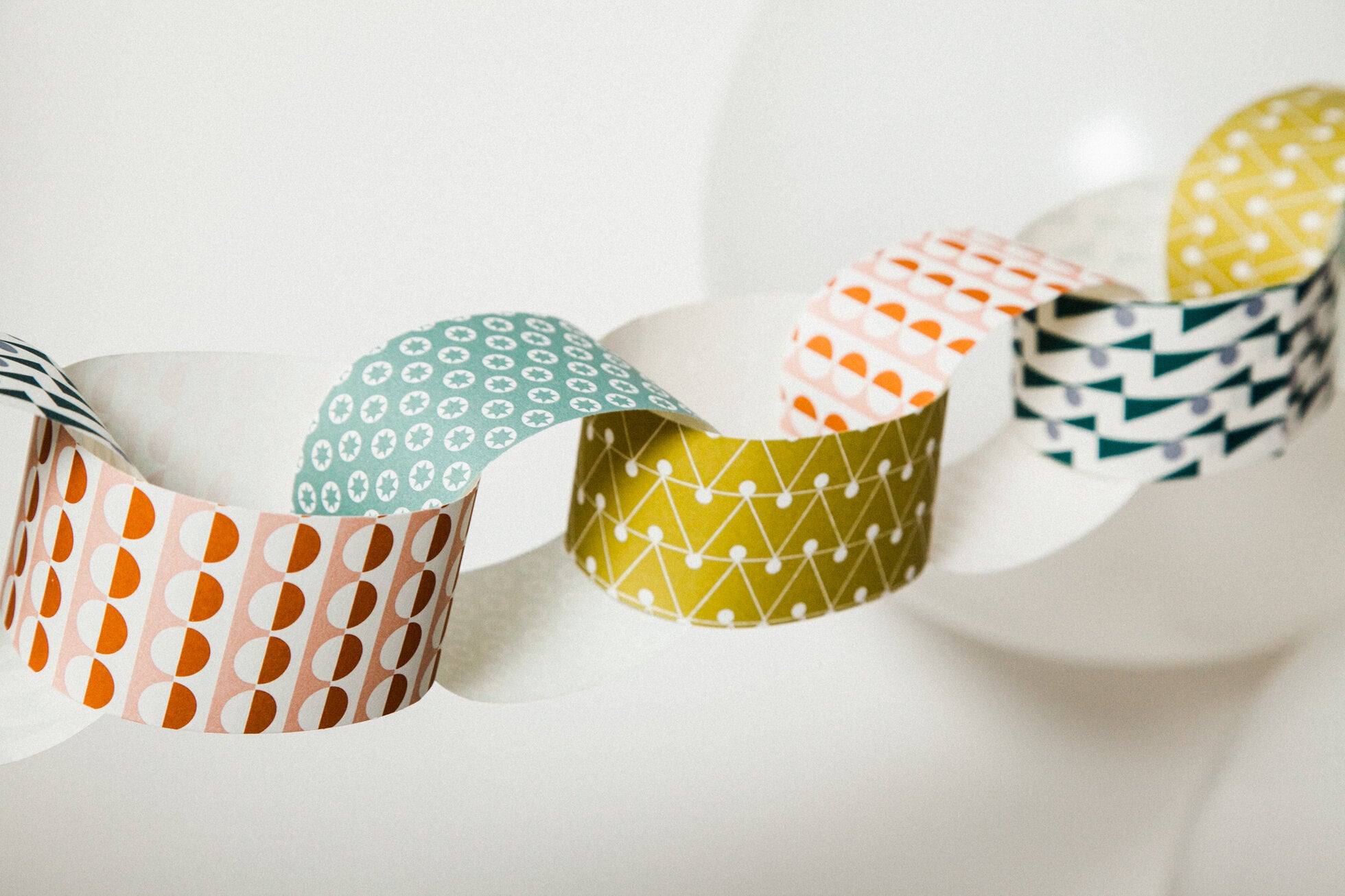 Paperchain Garland - Papercraft Kit | SS23 Mix | by Ola - Lifestory - ola