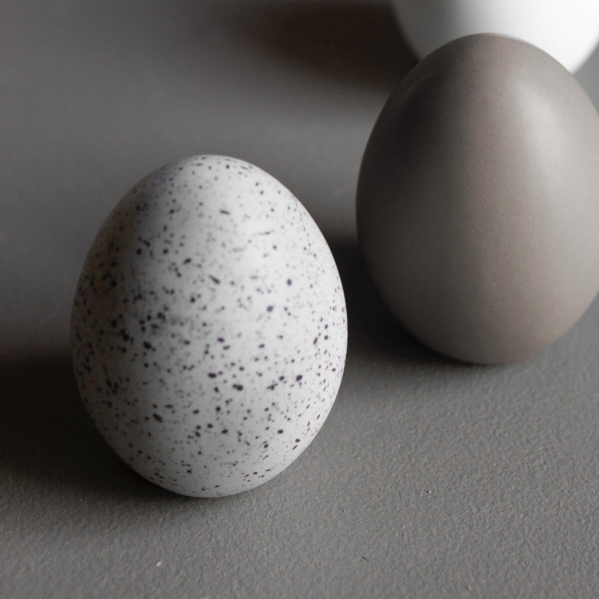 Standing Egg | Mole Dot | Ceramic | by DBKD - Lifestory - DBKD