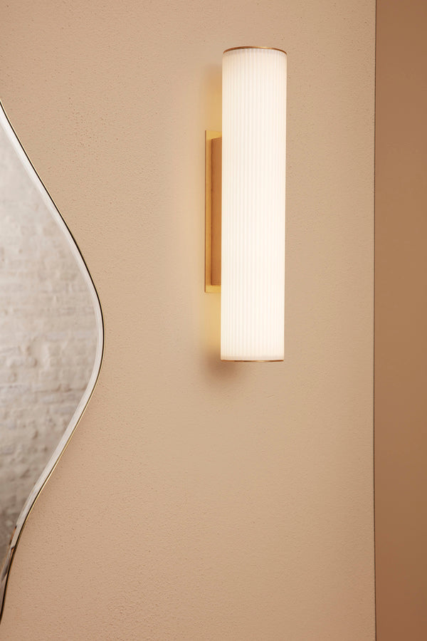 Vuelta Wall Lamp | Reeded Glass | 40cm | White & Brass - Lifestory - ferm LIVING
