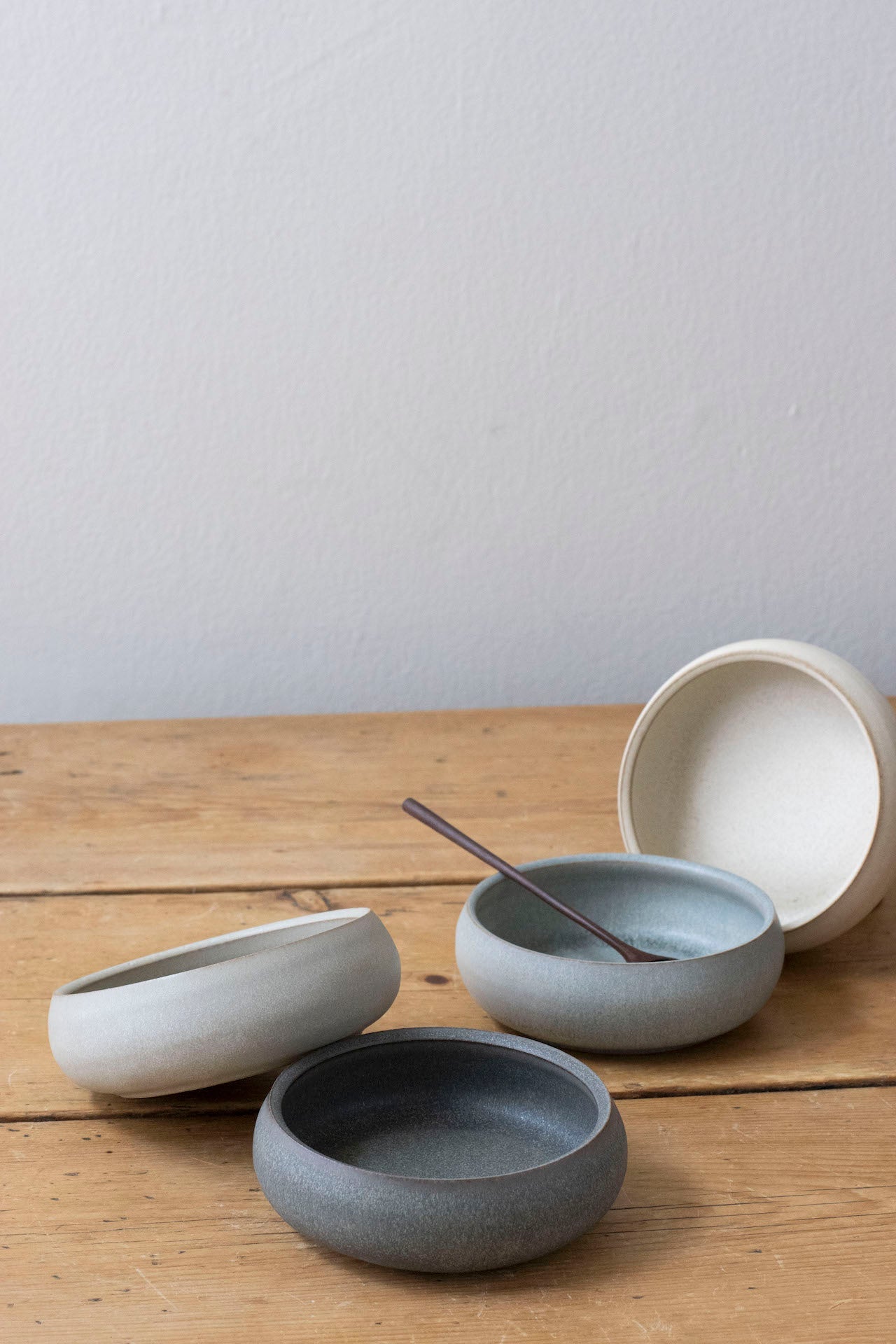 Curved Side Bowl | Moss Green | by Borja Moronta - Lifestory - Borja Moronta