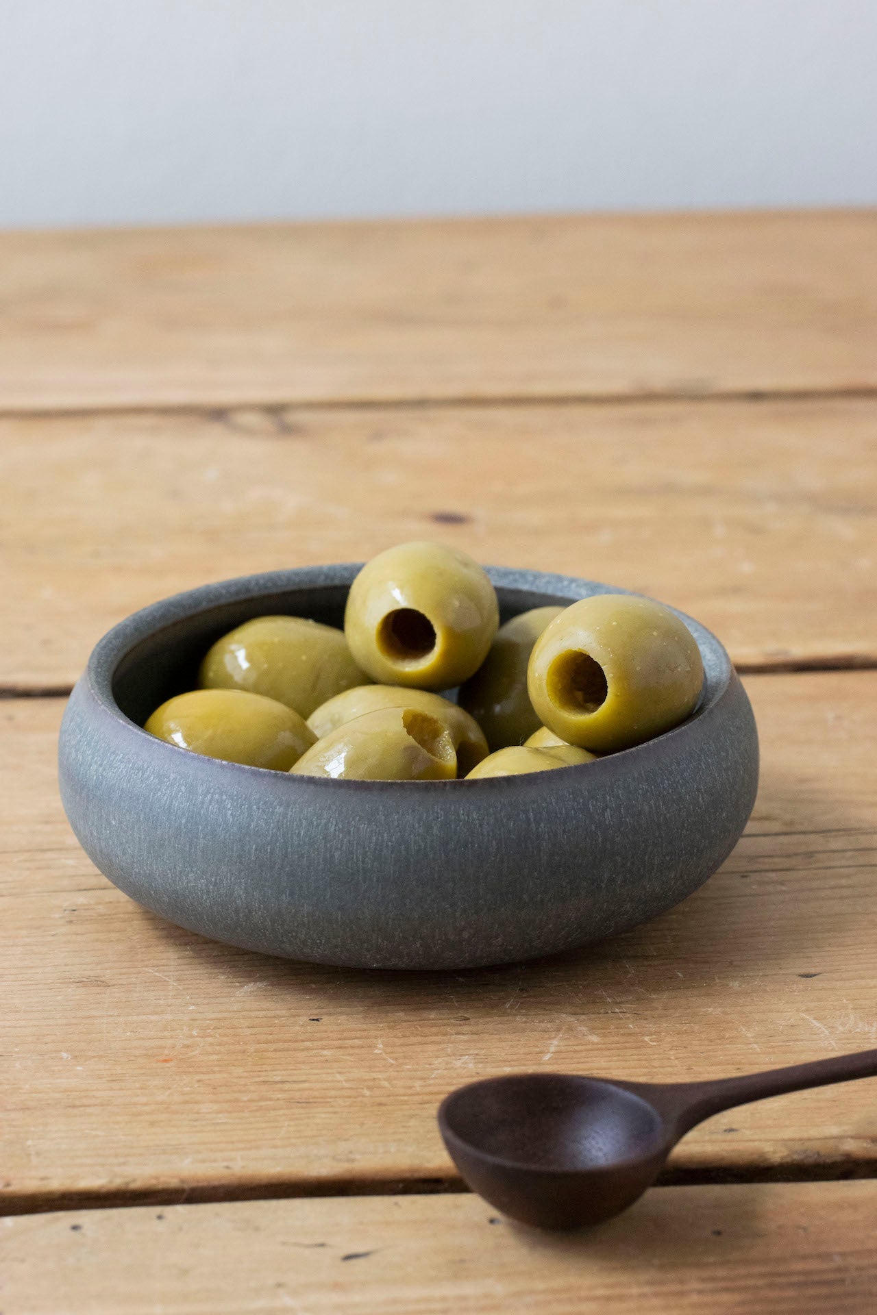 Curved Side Bowl | Off-White | by Borja Moronta - Lifestory - Borja Moronta