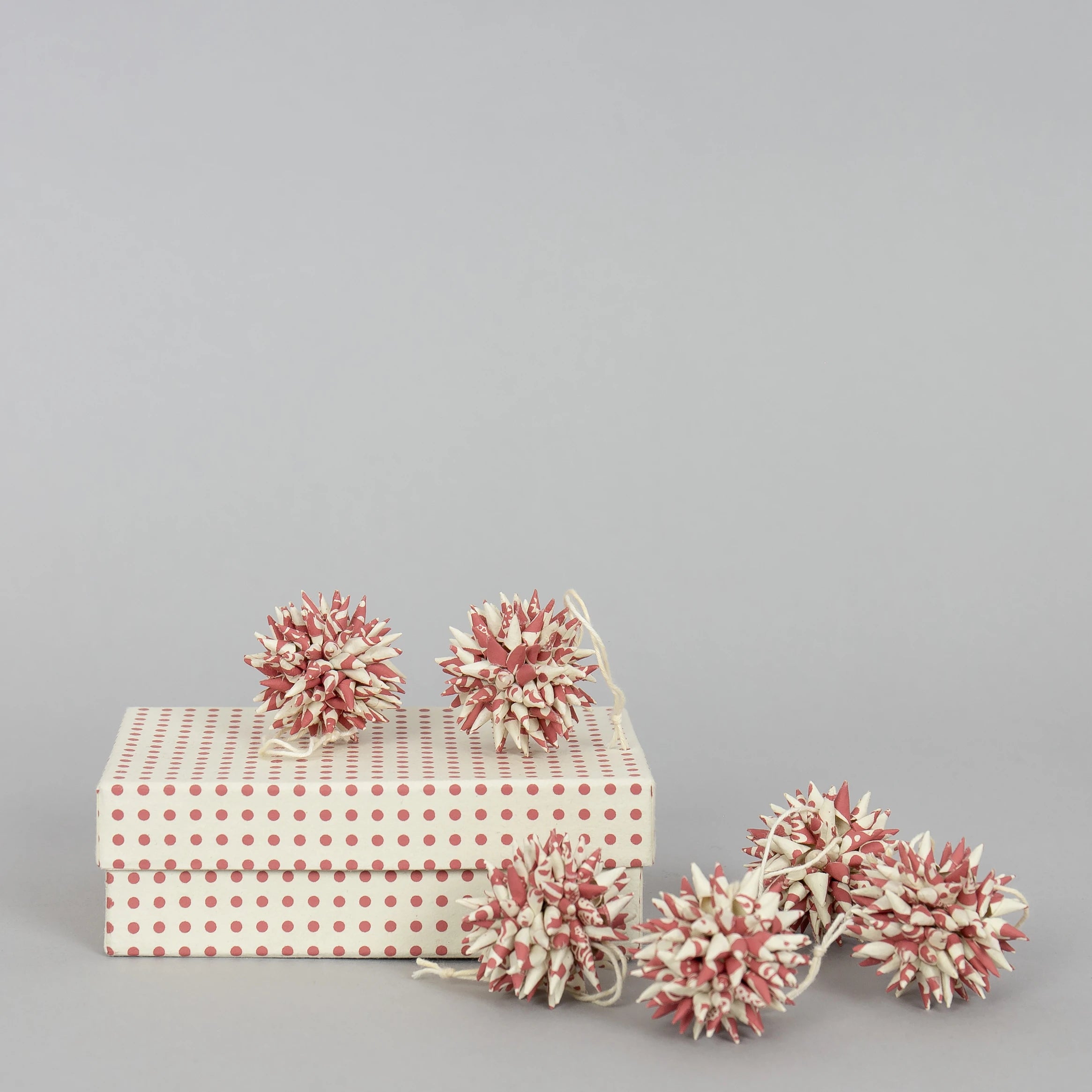 Mini Kotte Paper Hanging Ornament Set of 6