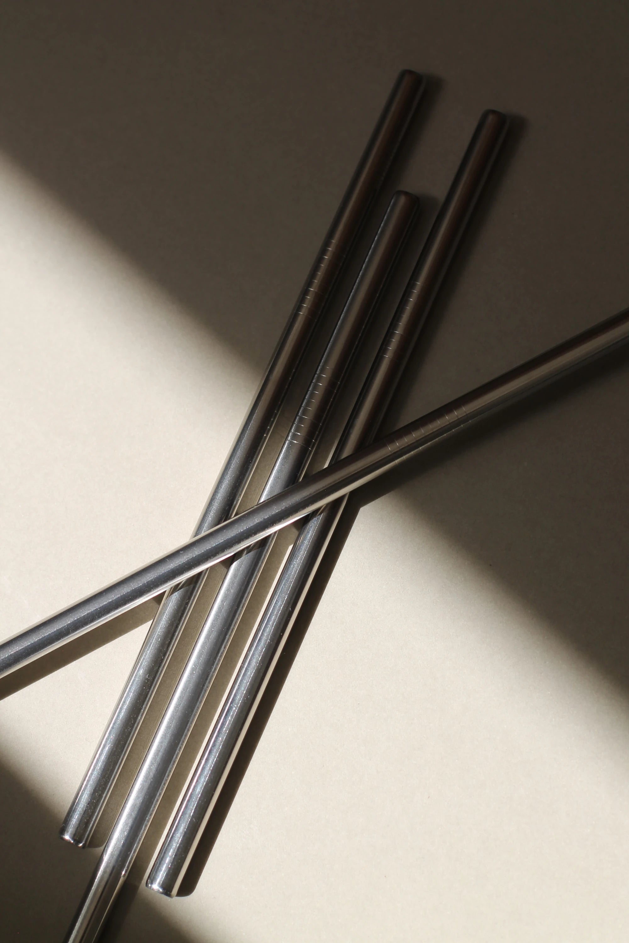 Aya&Ida Set of 4 Reusable Long Straight Steel Straws with Brush